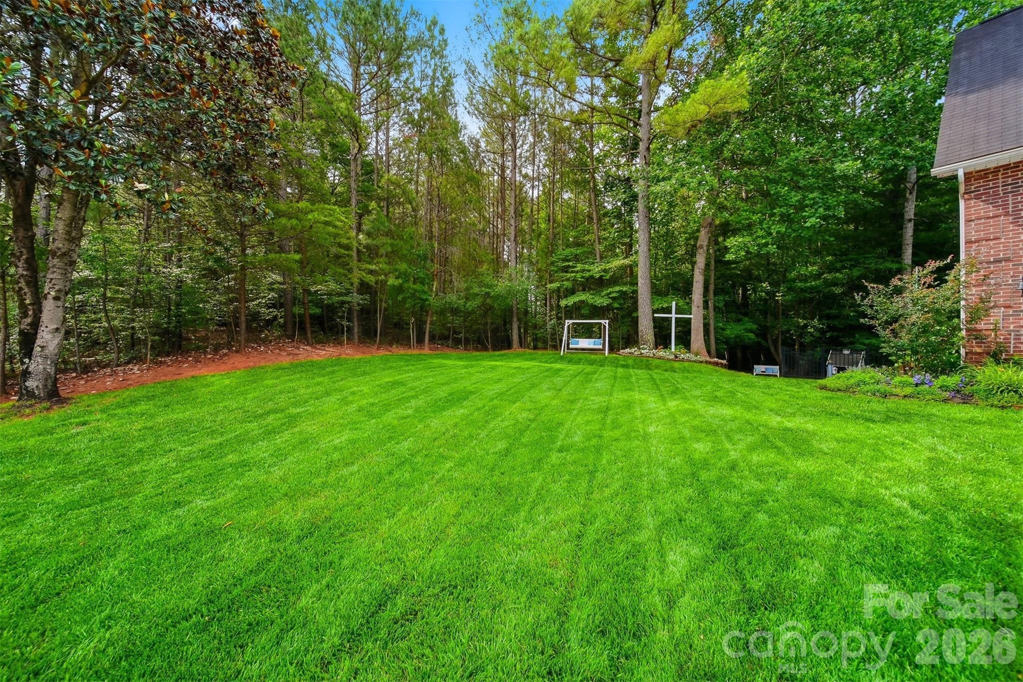 6253 Riviera Run Estates Drive — Hickory