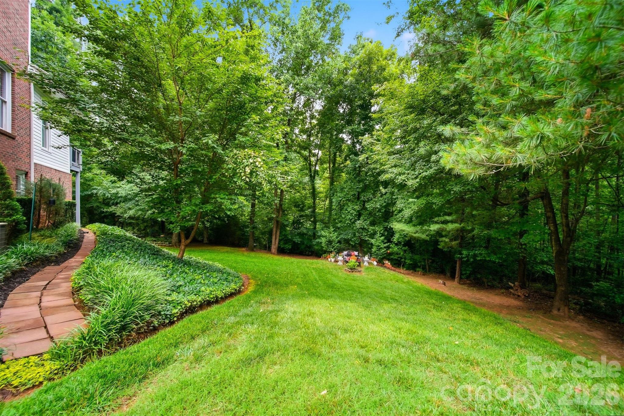 6253 Riviera Run Estates Drive — Hickory