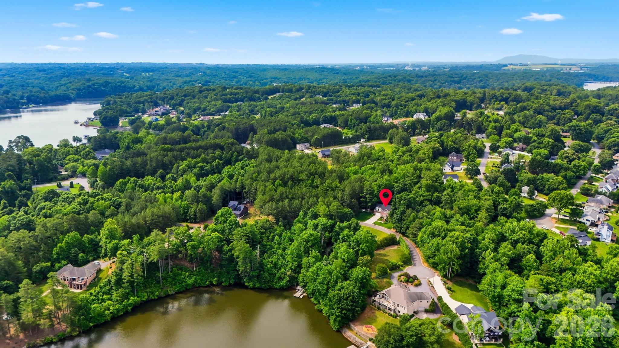 6253 Riviera Run Estates Drive — Hickory