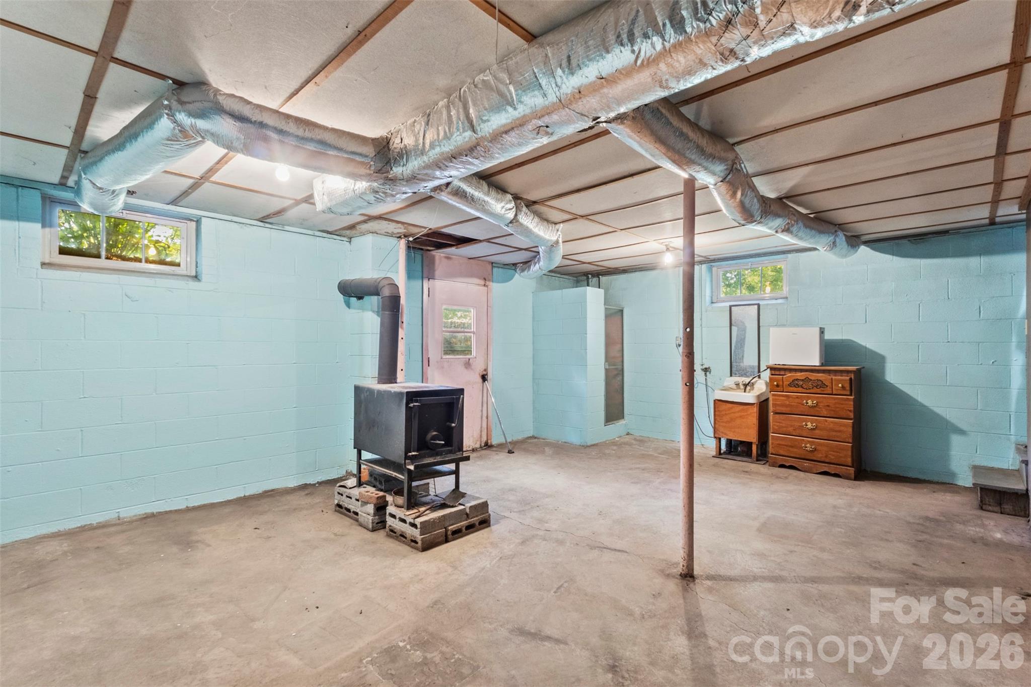 7804 Matthew Miller Road — Vale