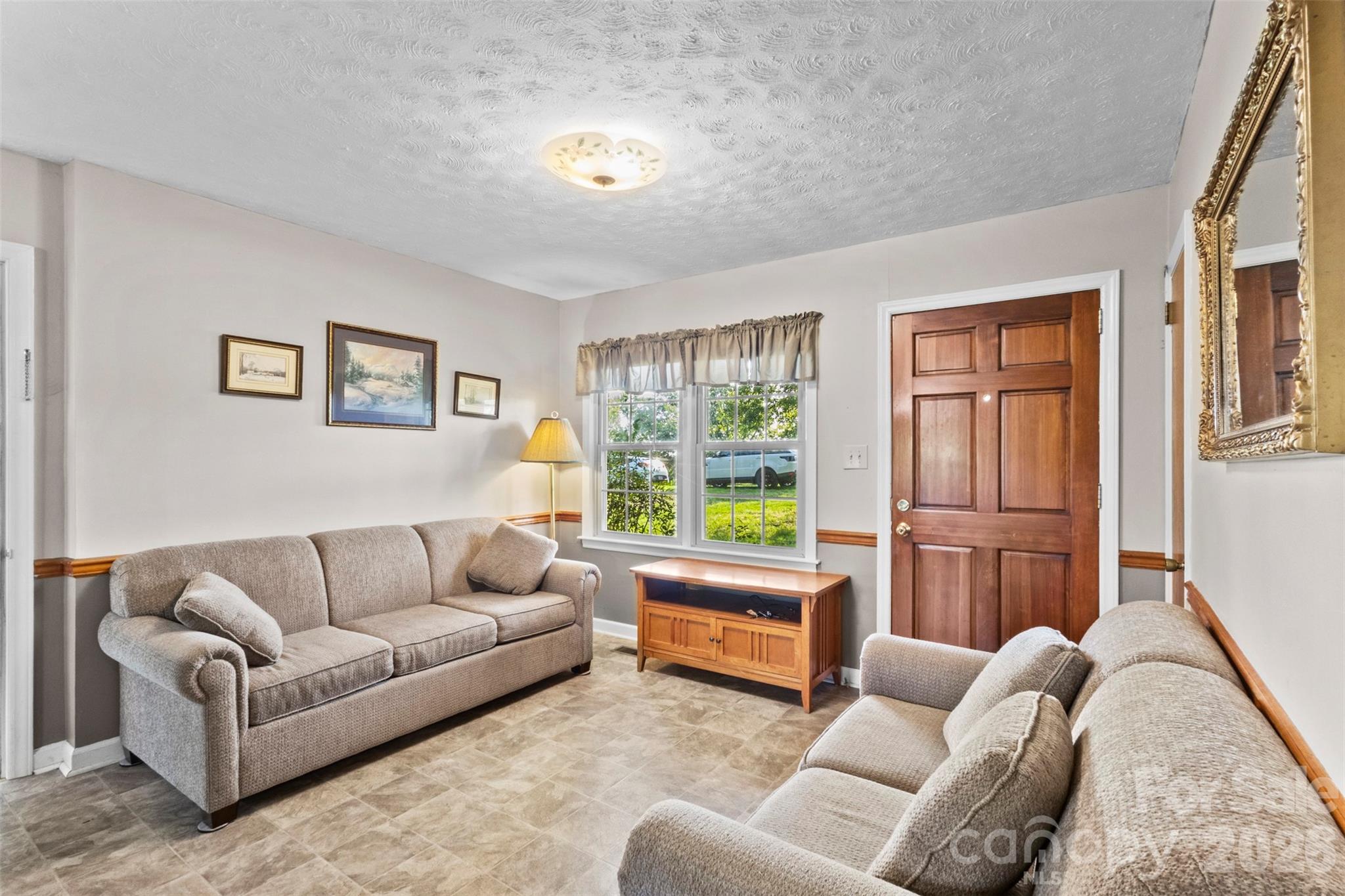 7804 Matthew Miller Road — Vale