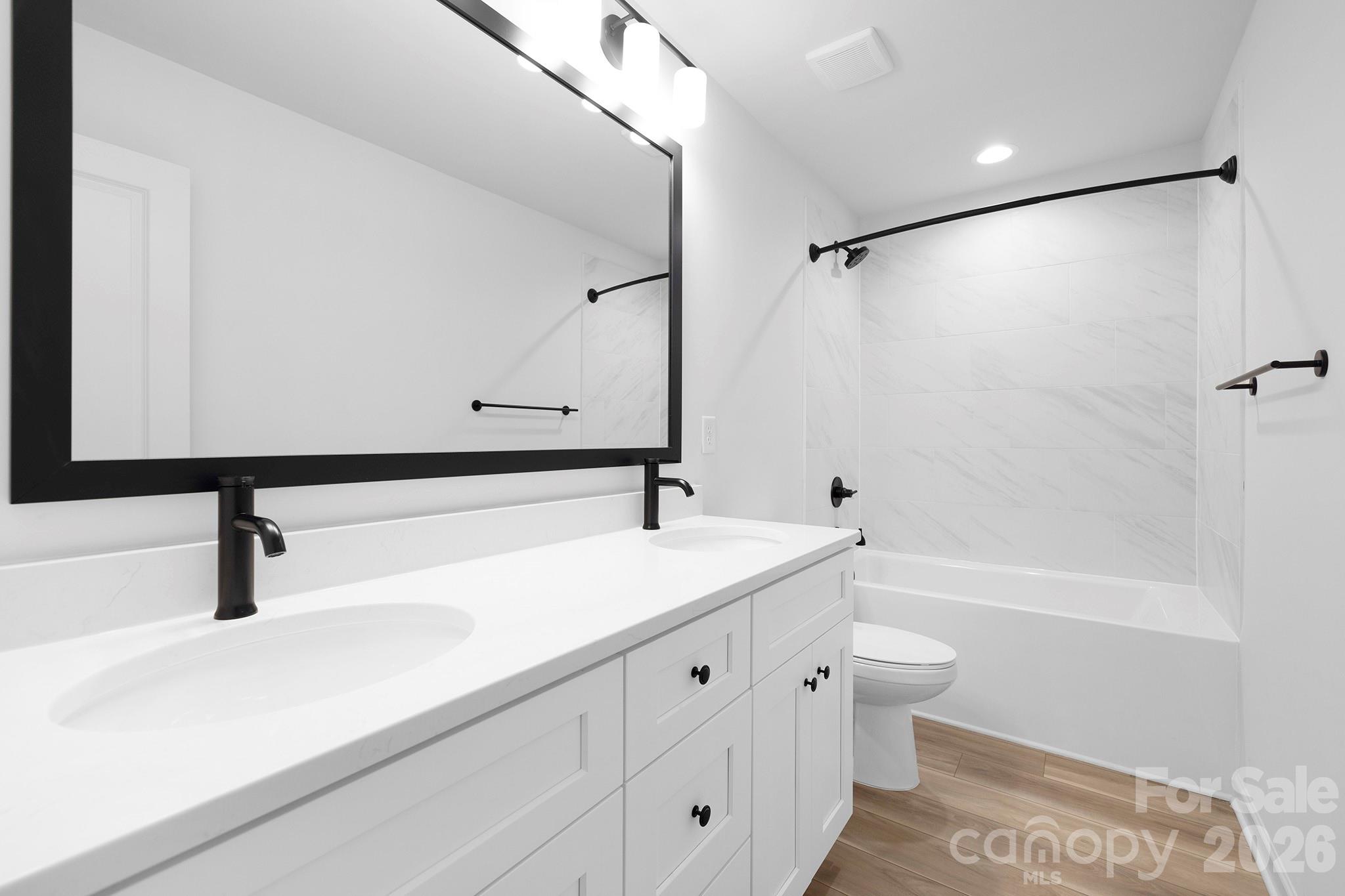 5041 San Francisco Circle — Charlotte