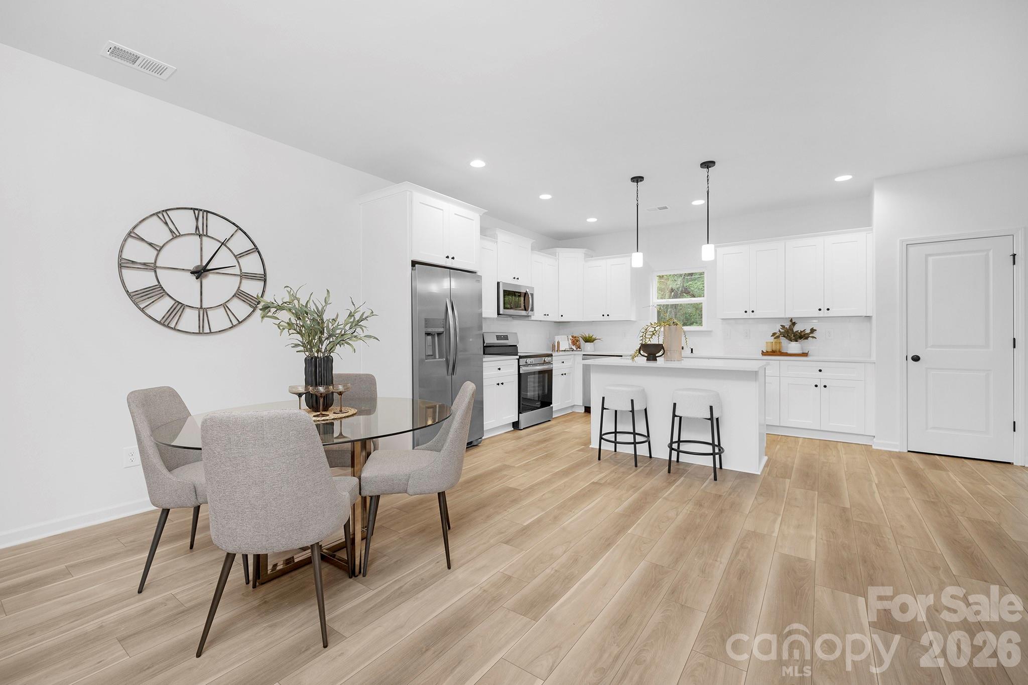 5041 San Francisco Circle — Charlotte