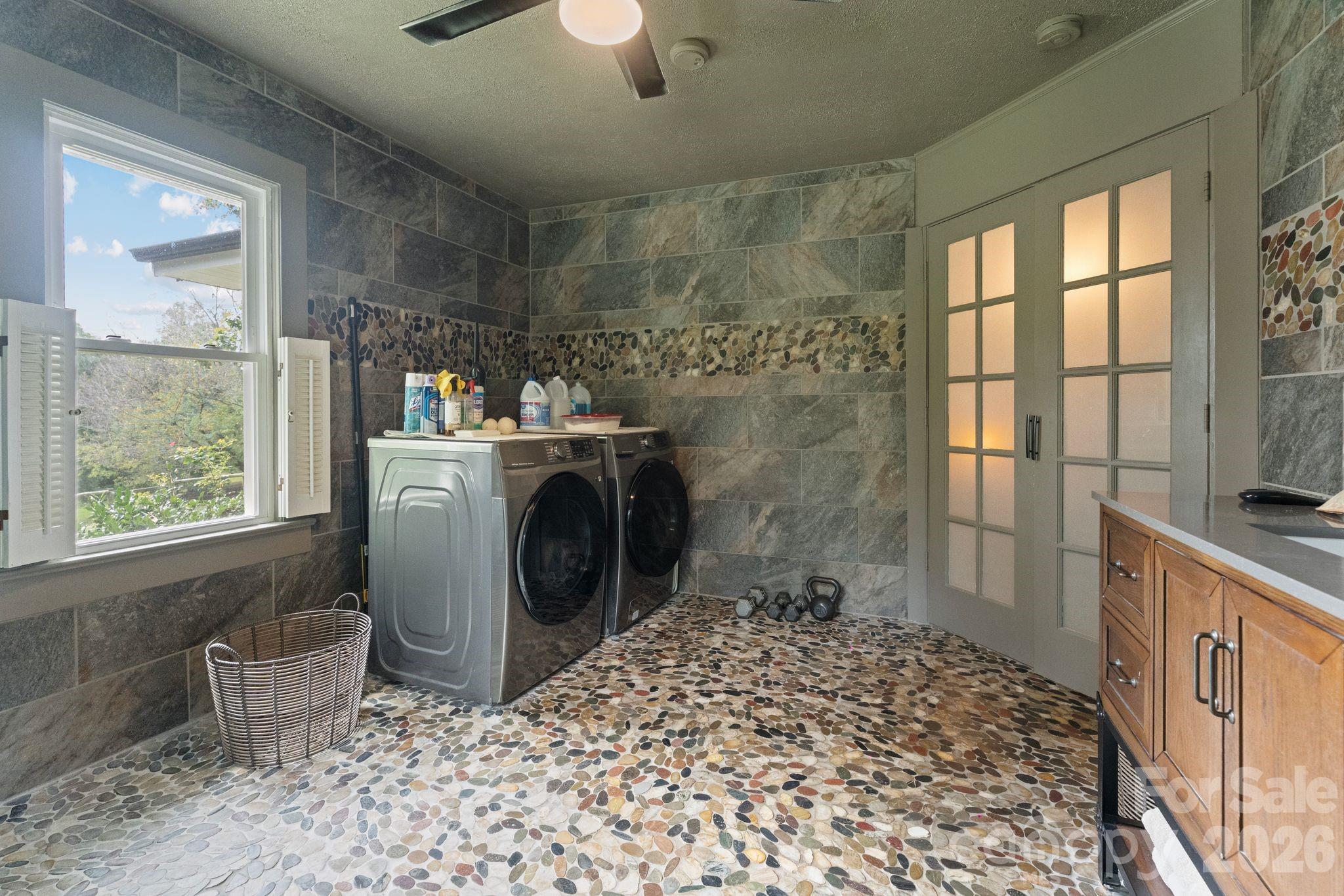 29 Pleasant Hill Road — Marion