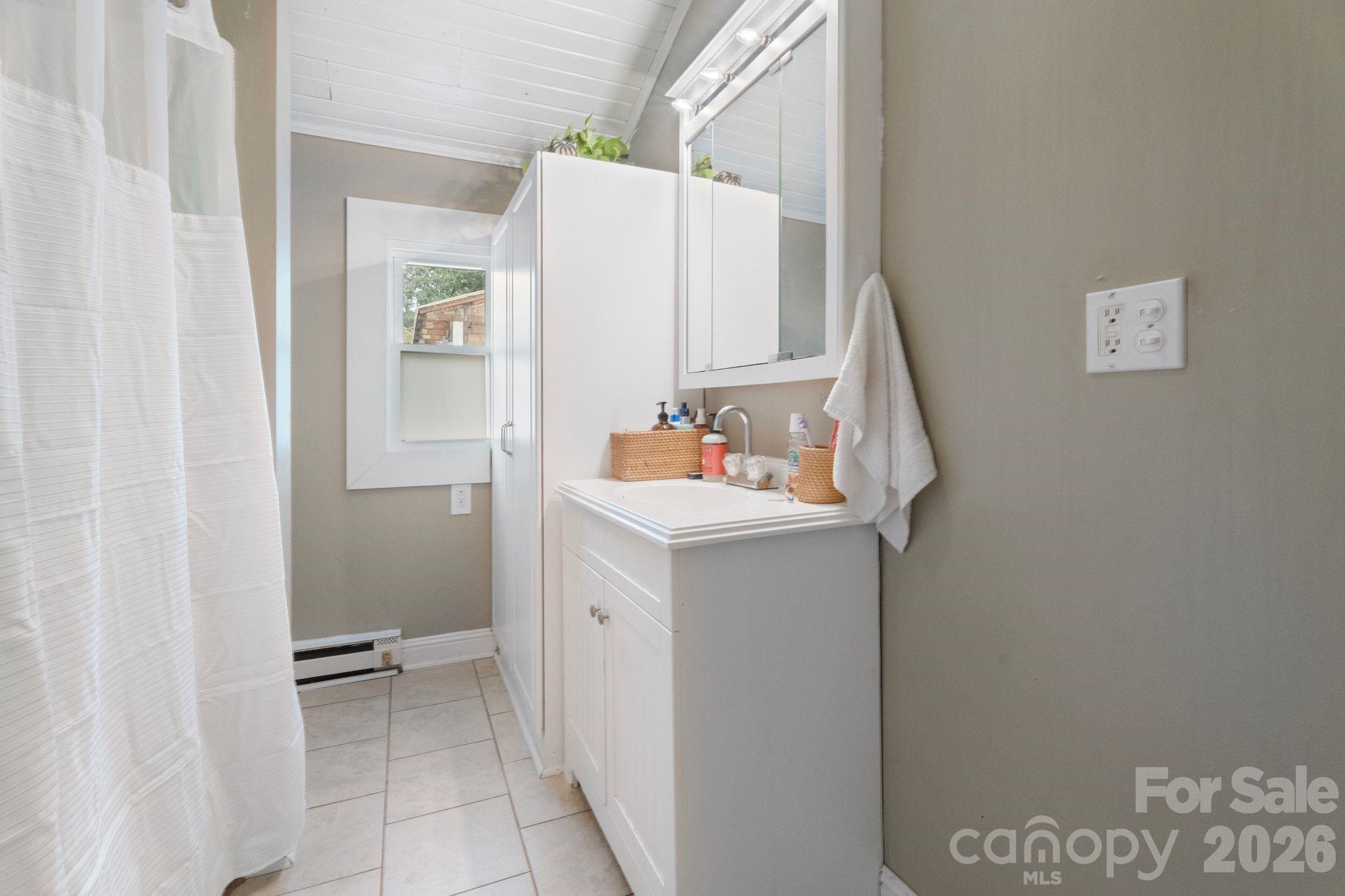 29 Pleasant Hill Road — Marion
