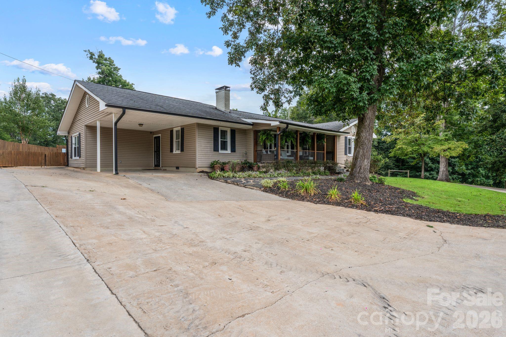 29 Pleasant Hill Road — Marion