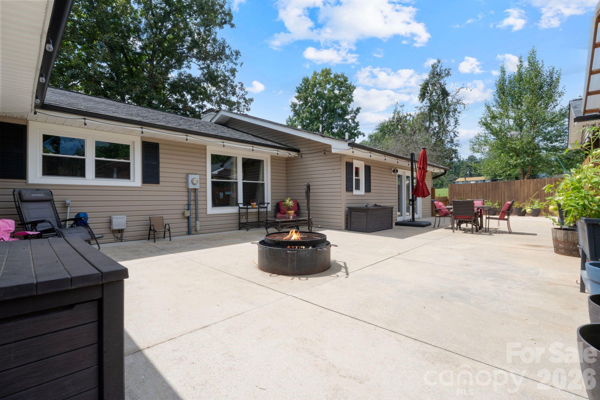 29 Pleasant Hill Road — Marion