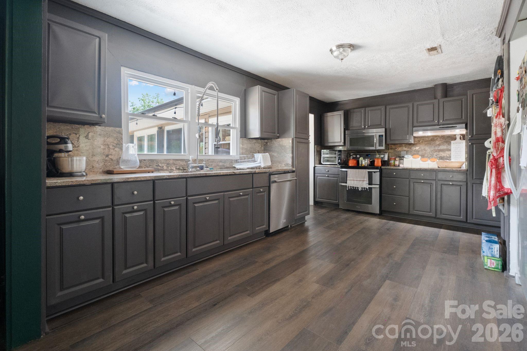 29 Pleasant Hill Road — Marion