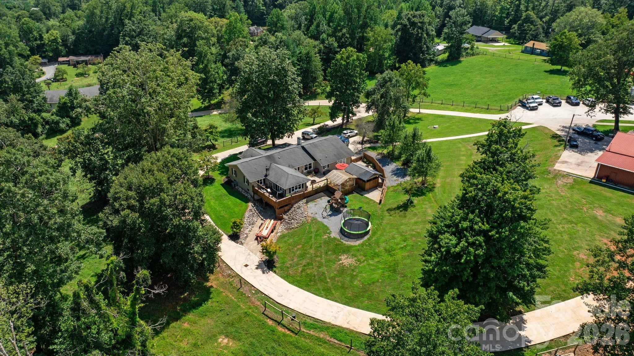 29 Pleasant Hill Road — Marion