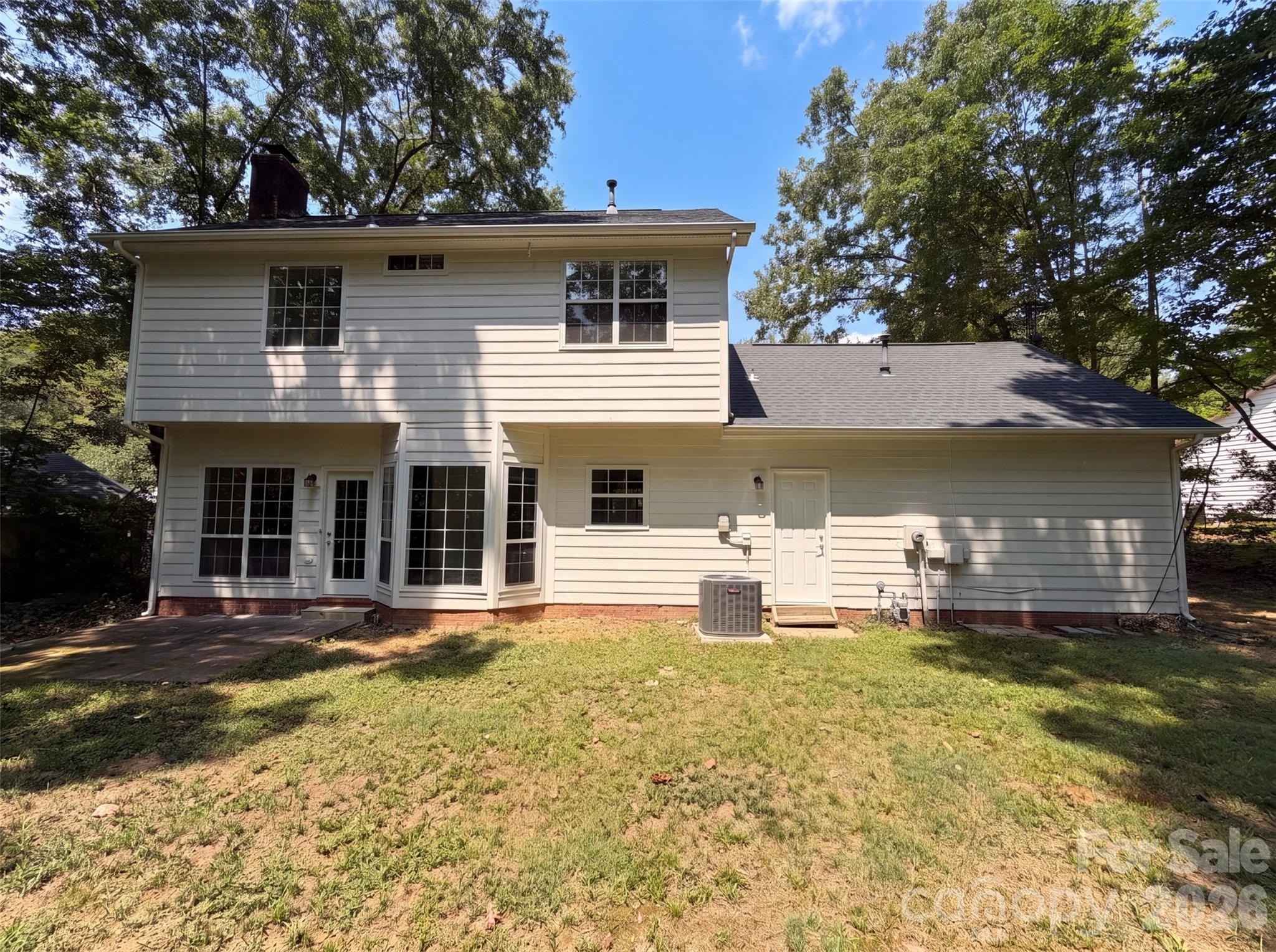 1604 Rocky Glen Lane — Charlotte