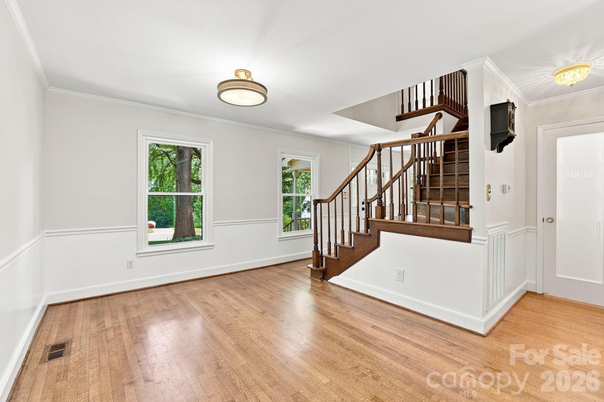 514 Belwood Drive — Belmont