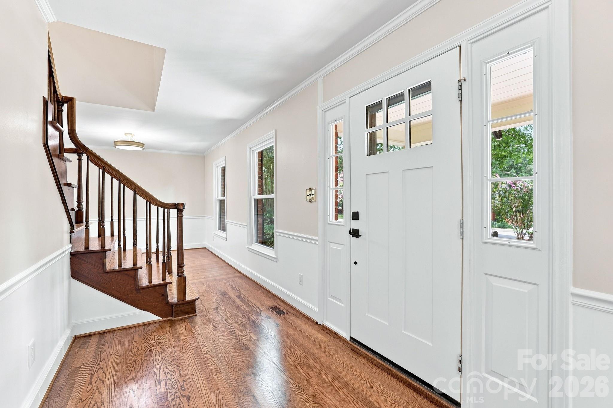 514 Belwood Drive — Belmont