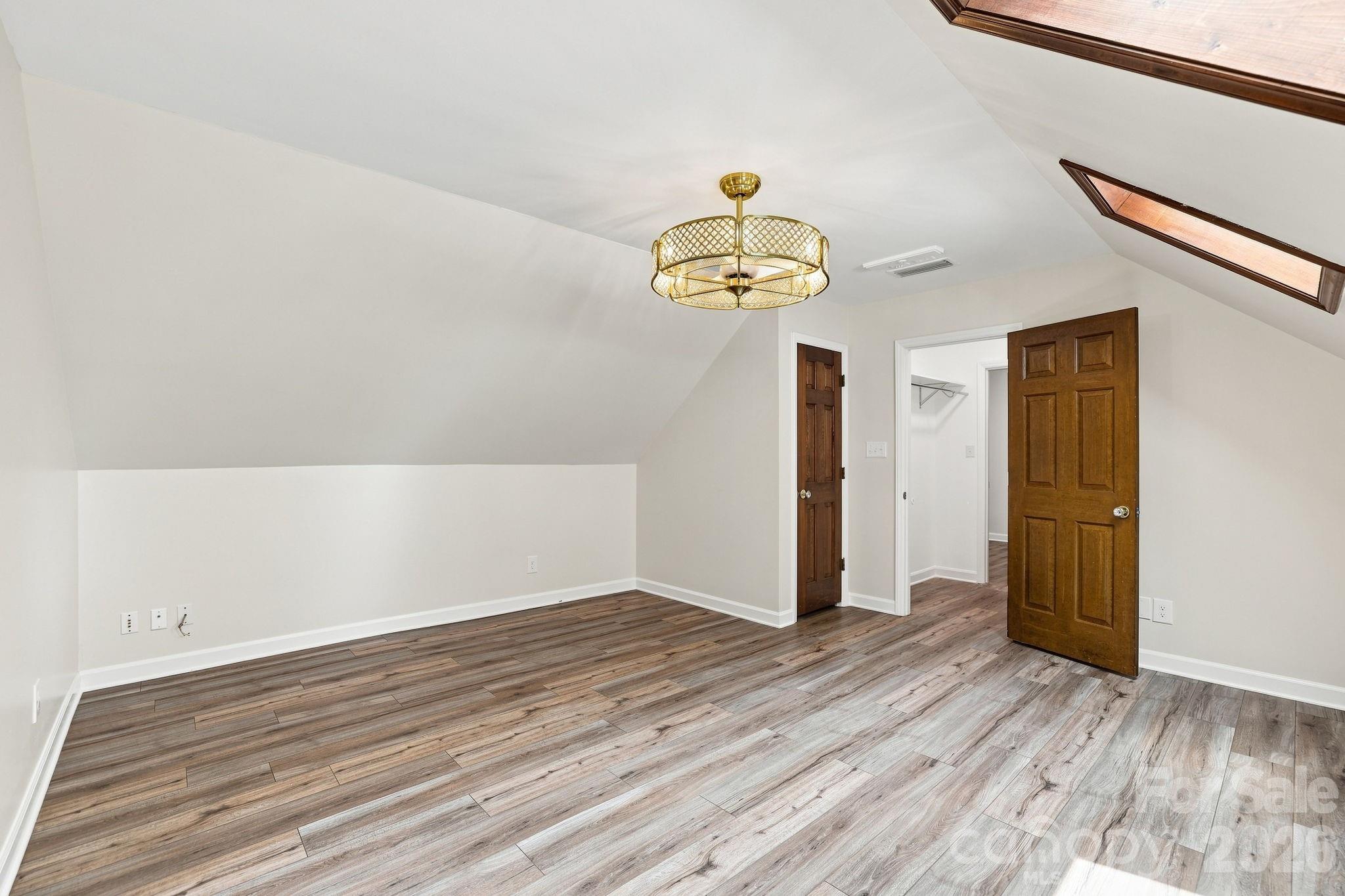 514 Belwood Drive — Belmont