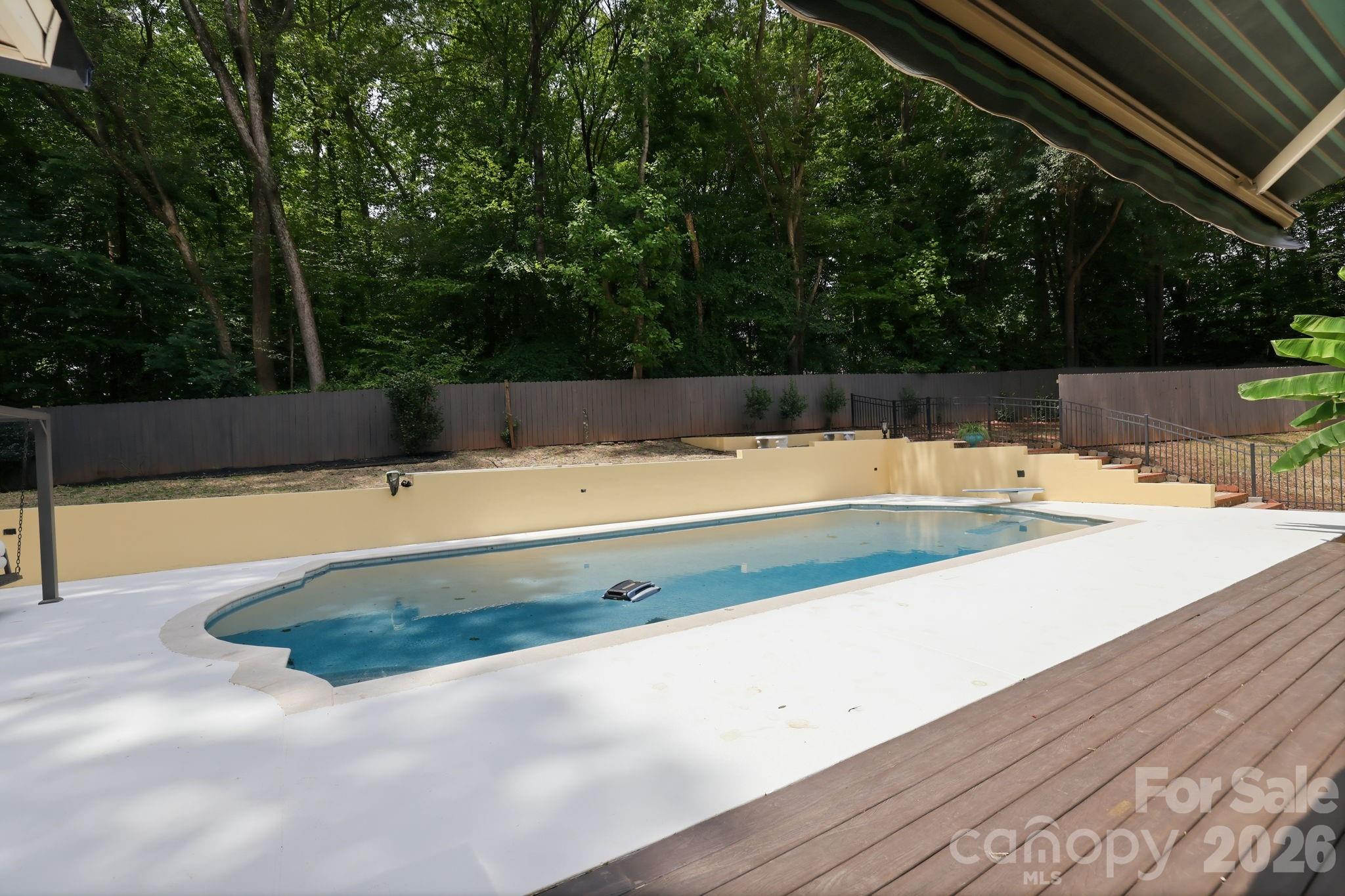 514 Belwood Drive — Belmont