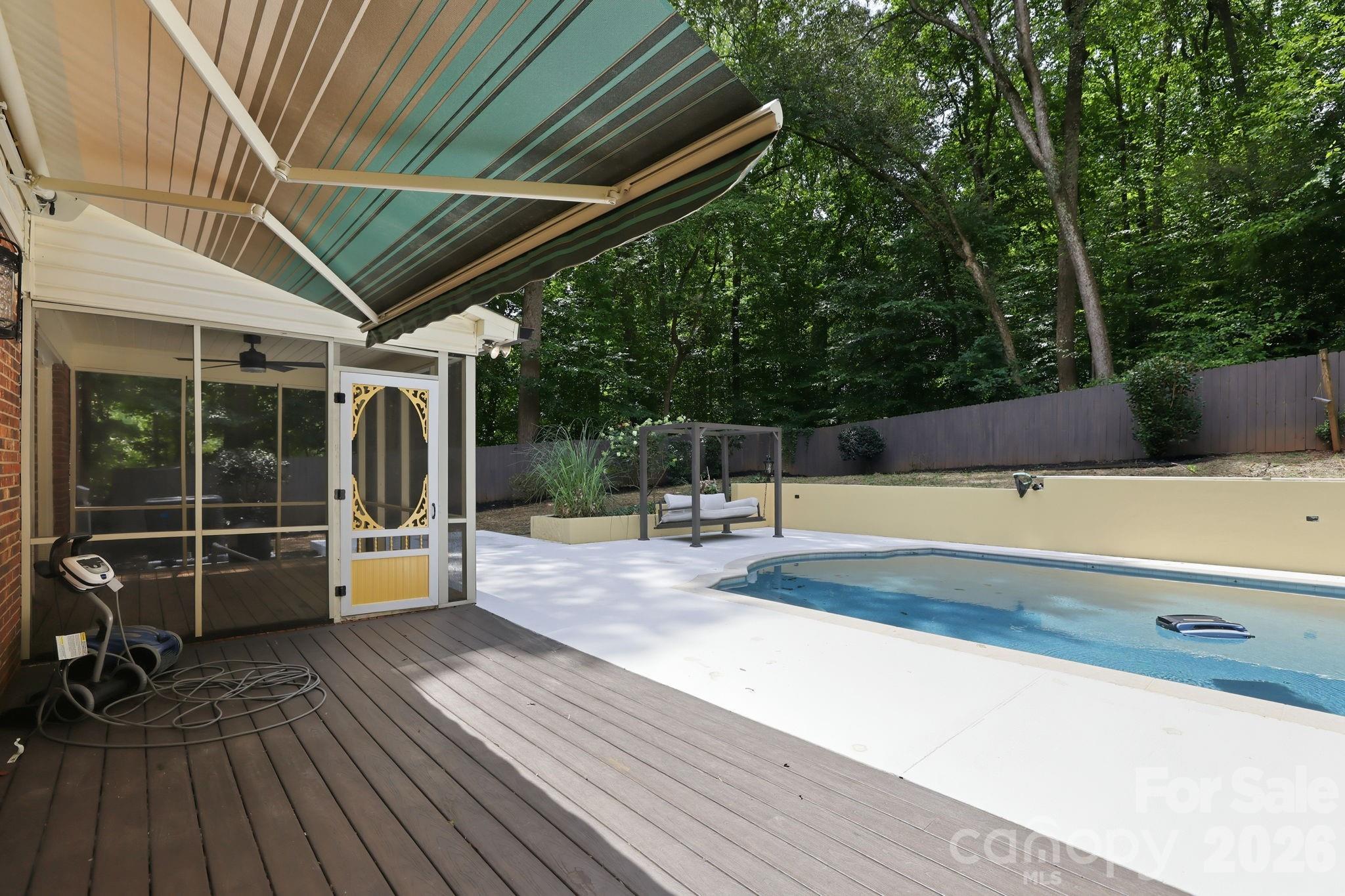 514 Belwood Drive — Belmont