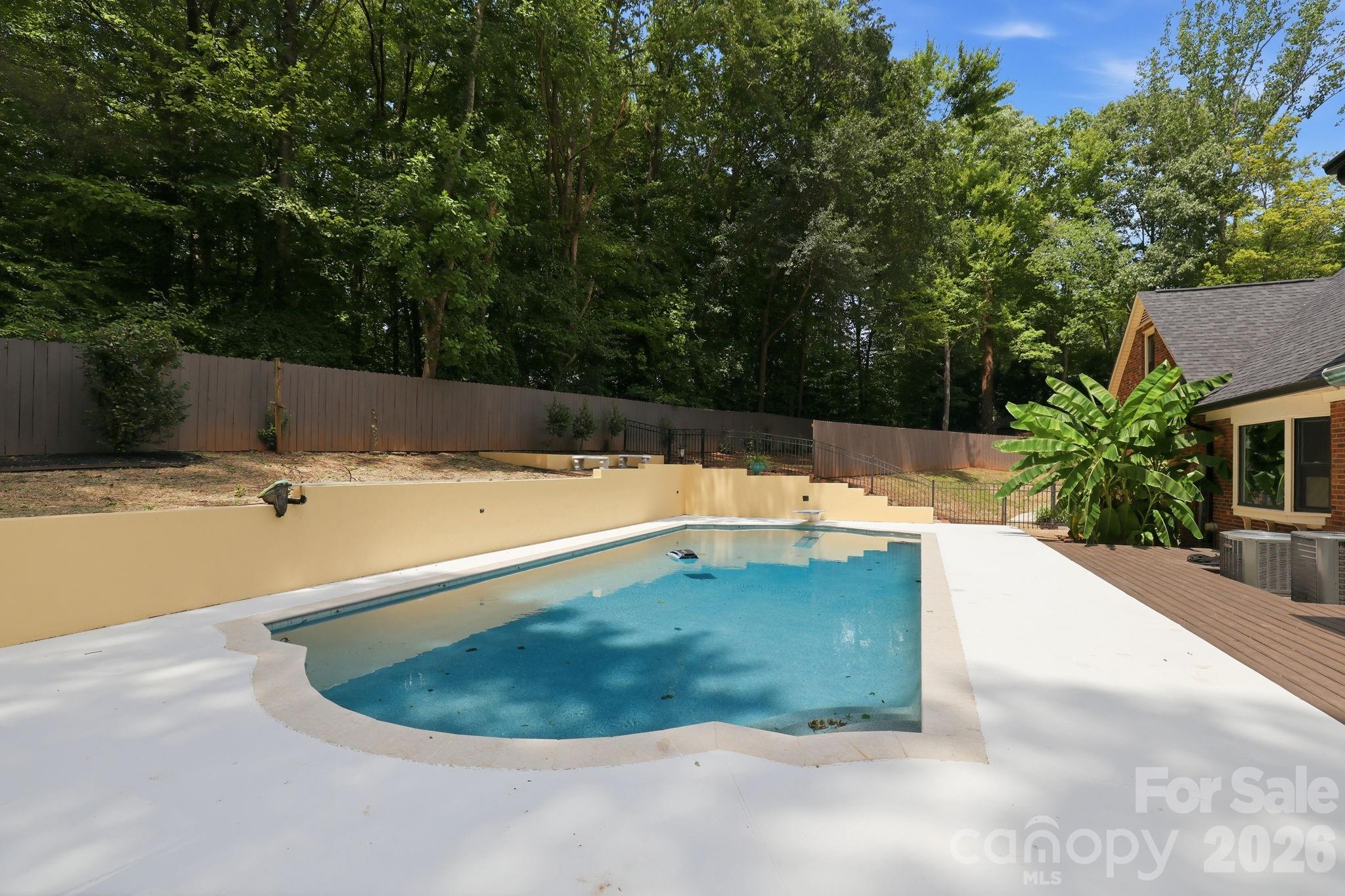 514 Belwood Drive — Belmont