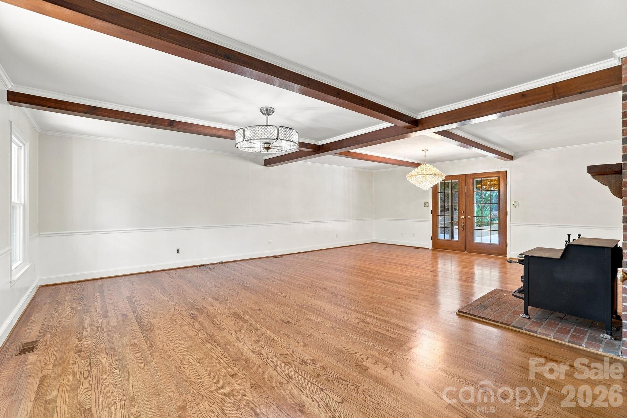 514 Belwood Drive — Belmont