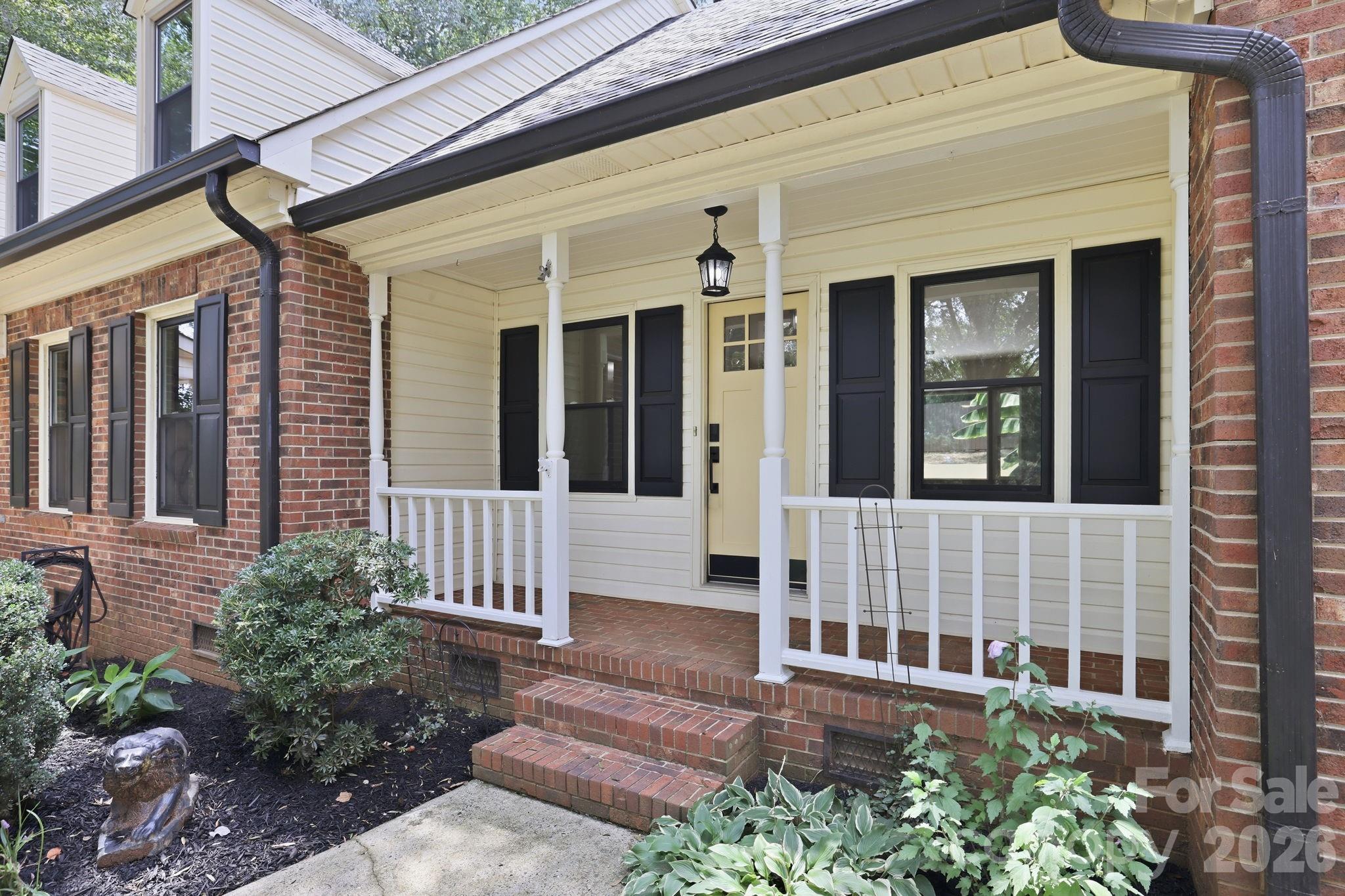 514 Belwood Drive — Belmont