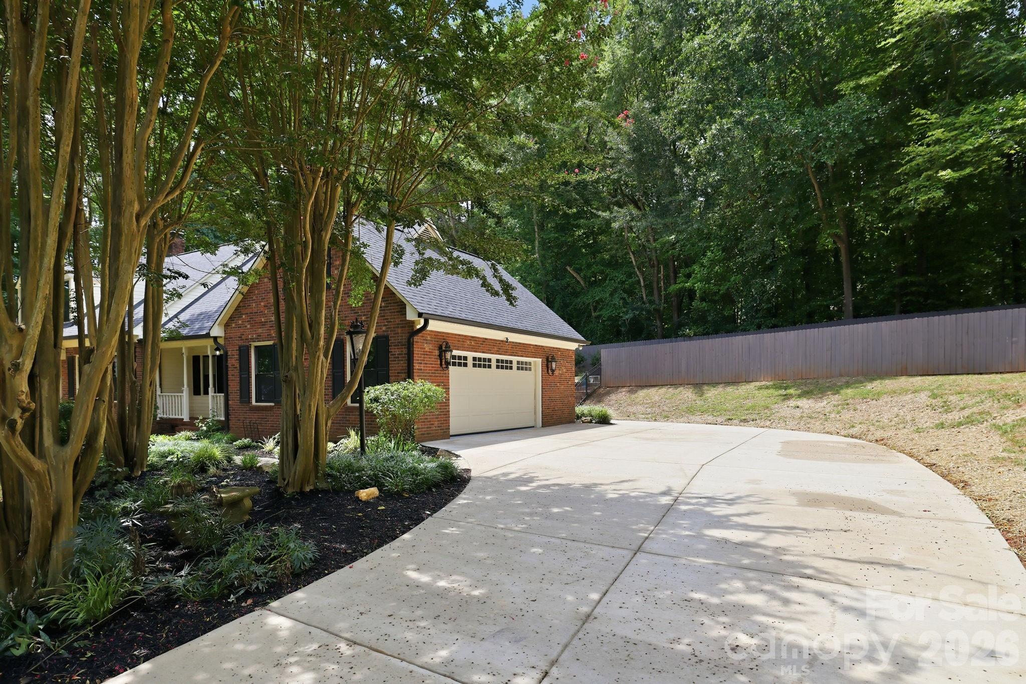 514 Belwood Drive — Belmont
