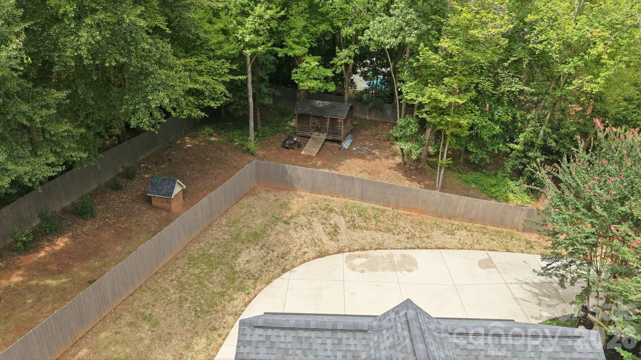 514 Belwood Drive — Belmont
