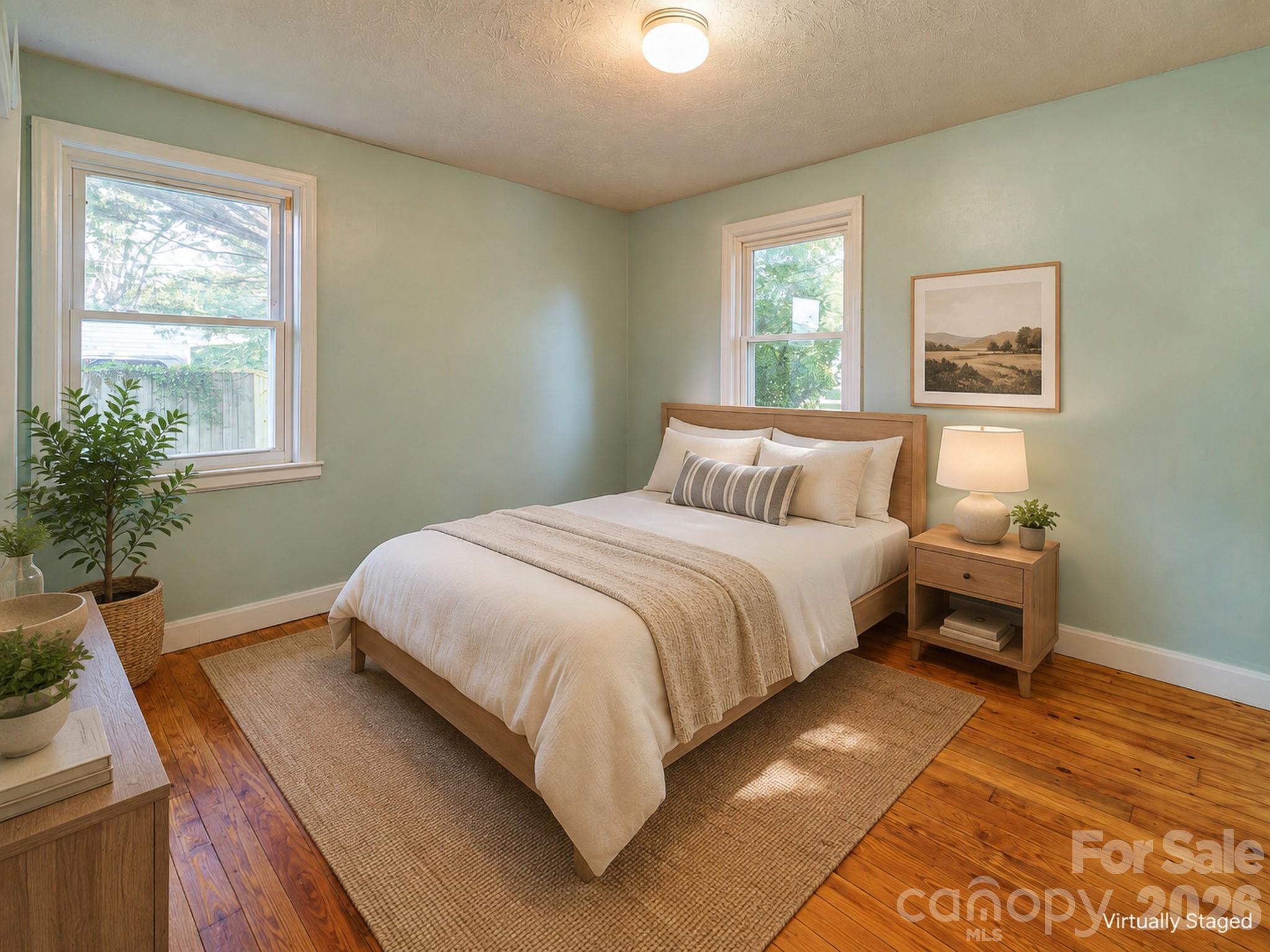 4 La Rue Street — Asheville