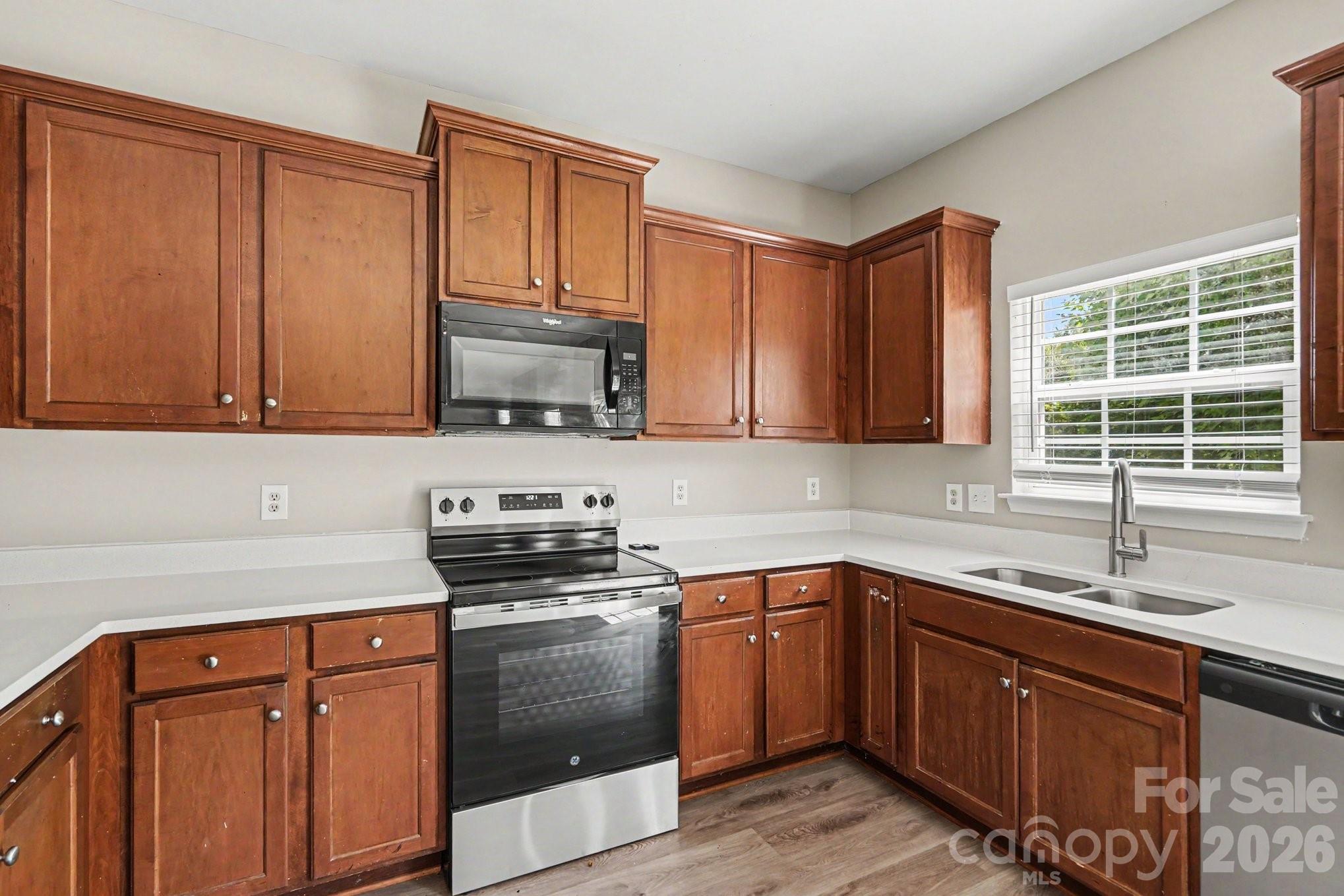 10035 Barrands Lane — Charlotte
