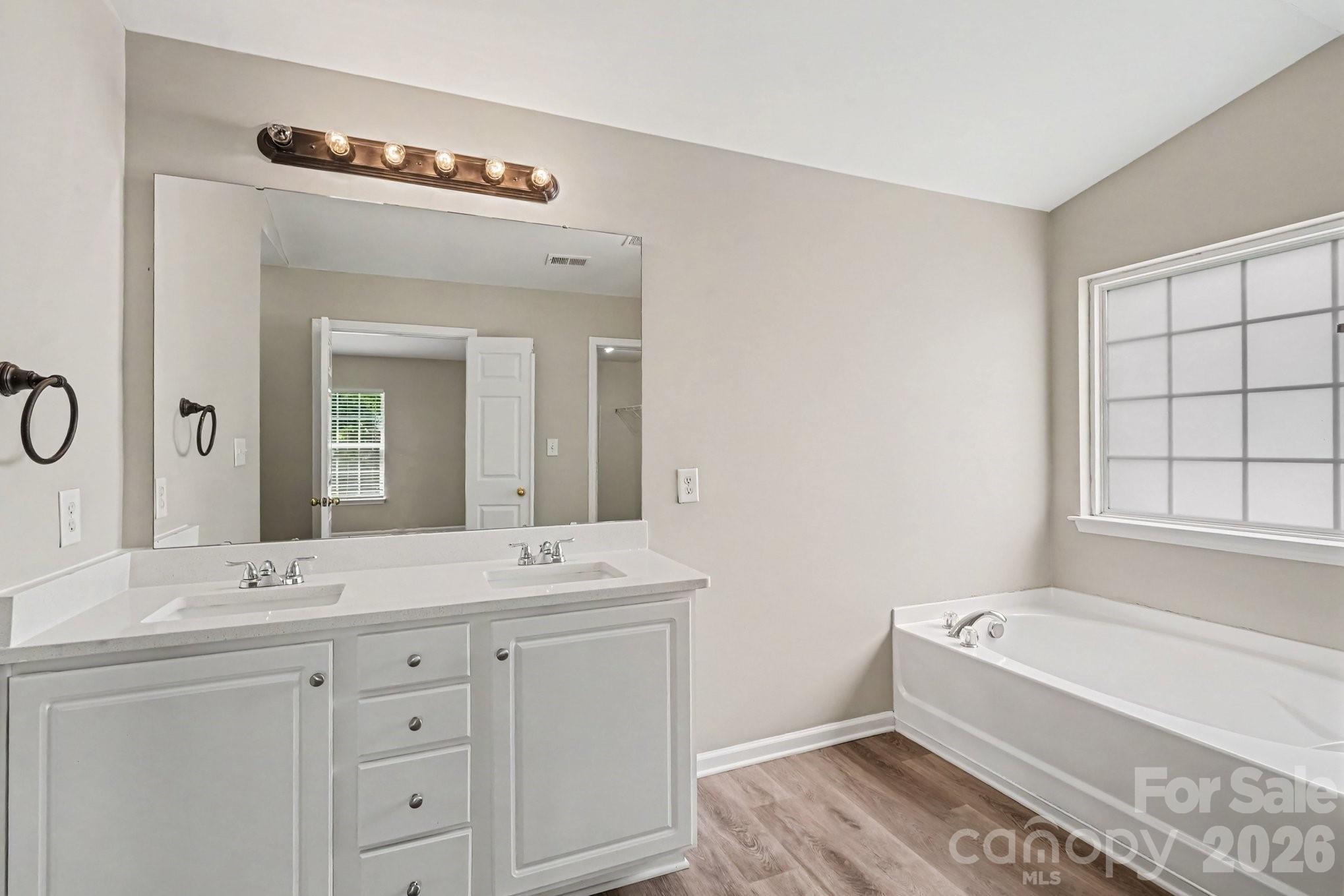 10035 Barrands Lane — Charlotte