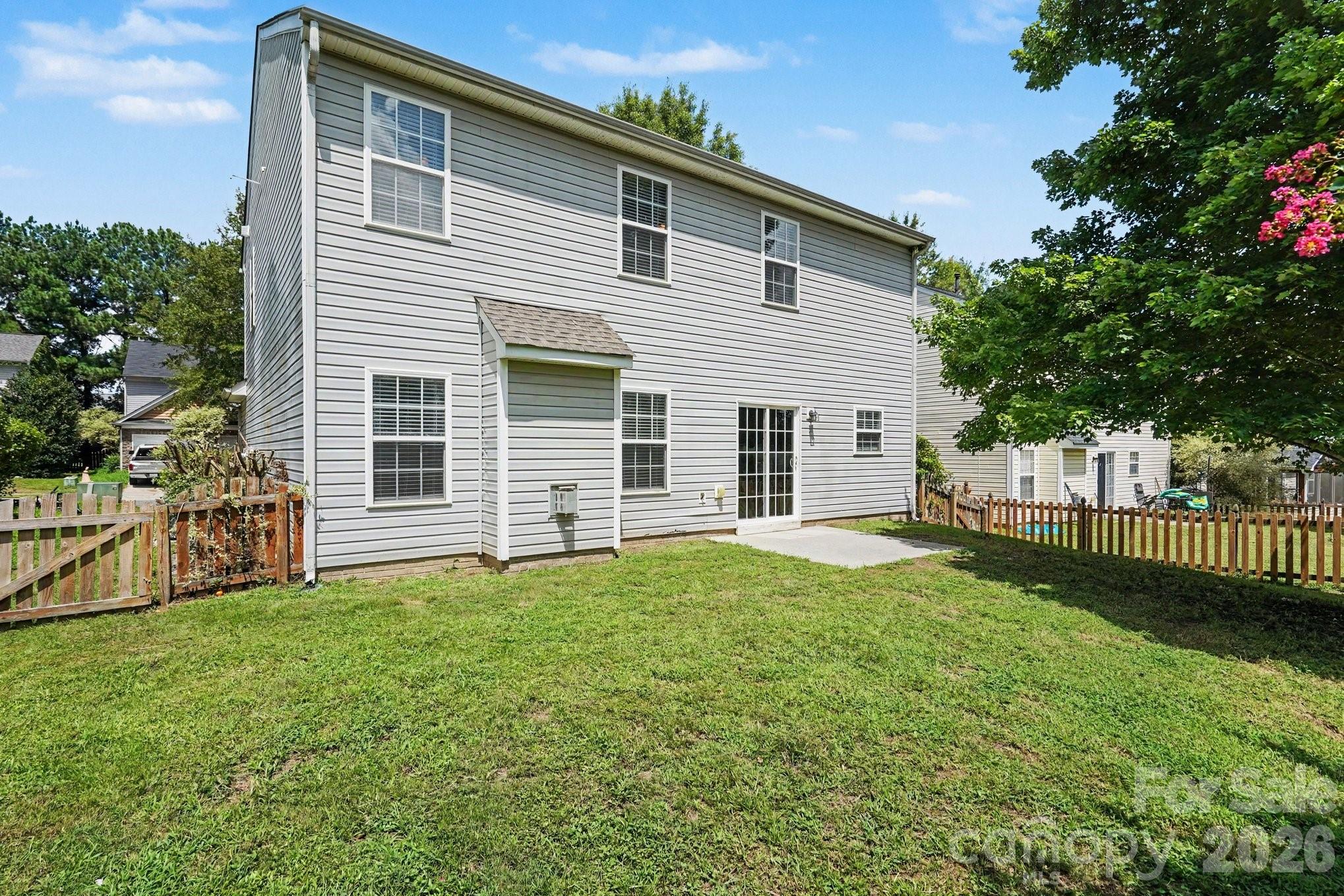 10035 Barrands Lane — Charlotte