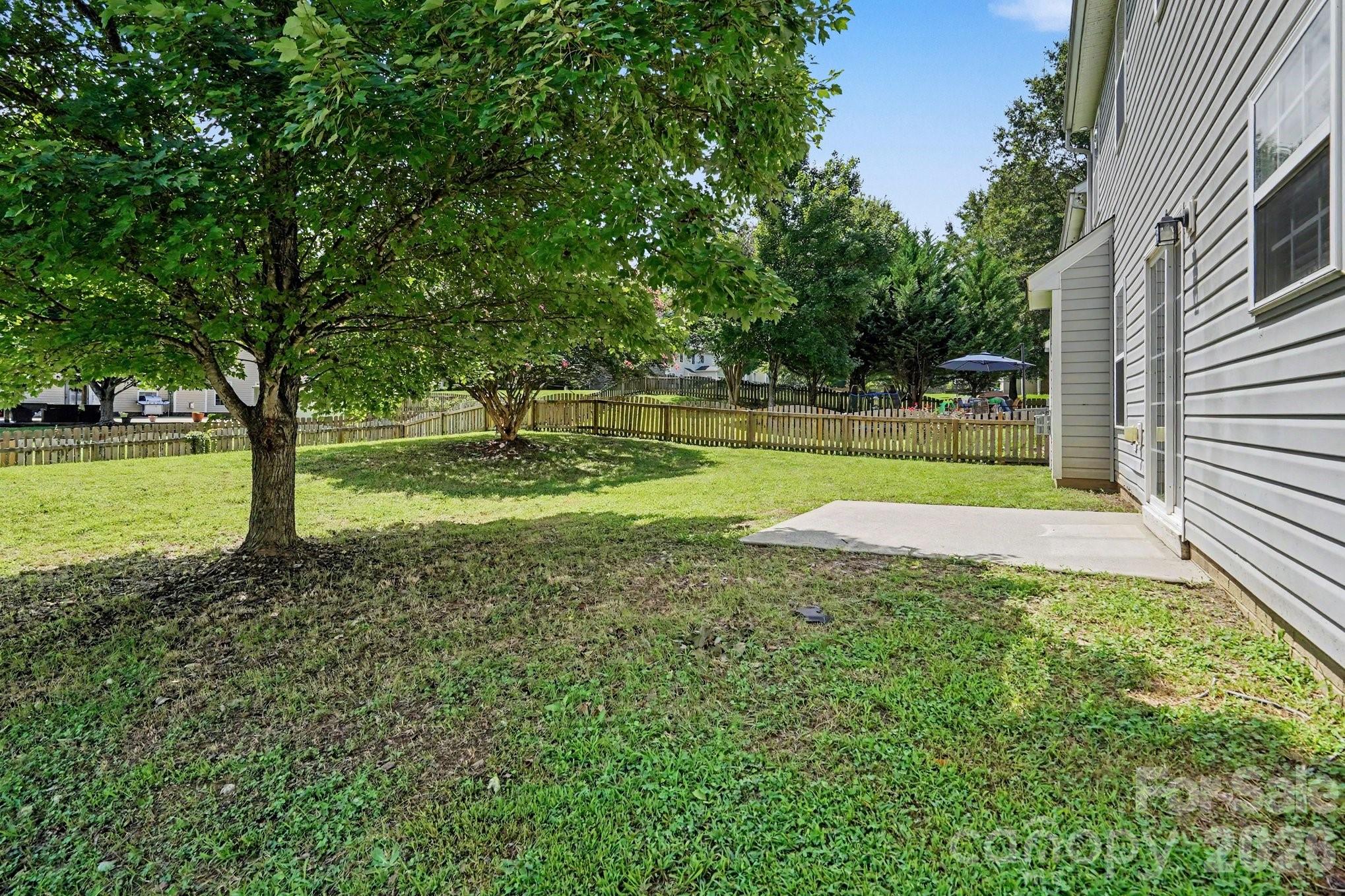 10035 Barrands Lane — Charlotte