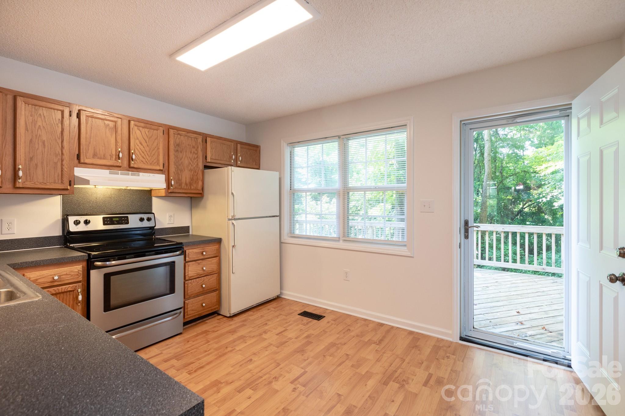 820 SE Clearview Court SE — Concord