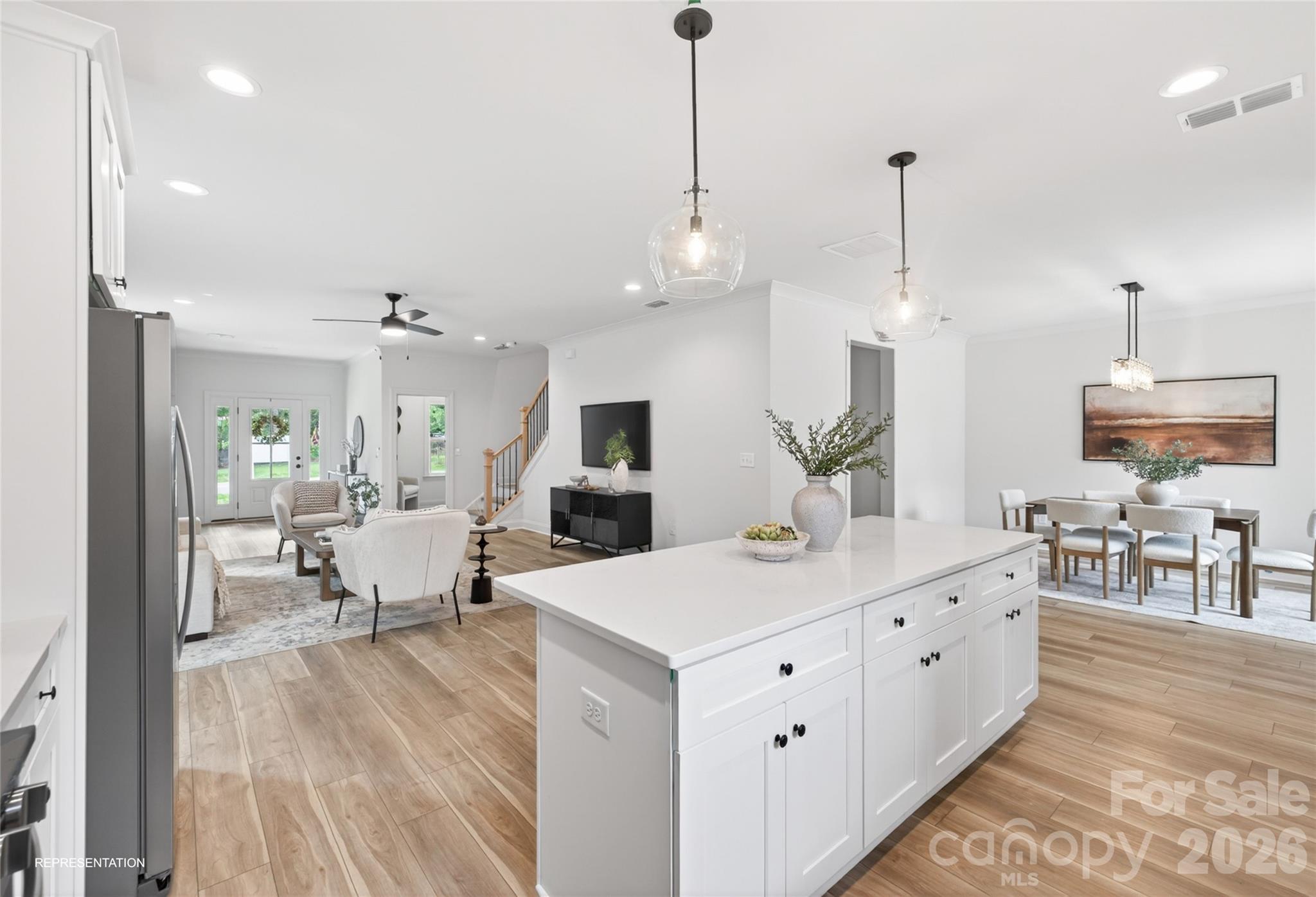 9006 Pinenoll Lane — Charlotte