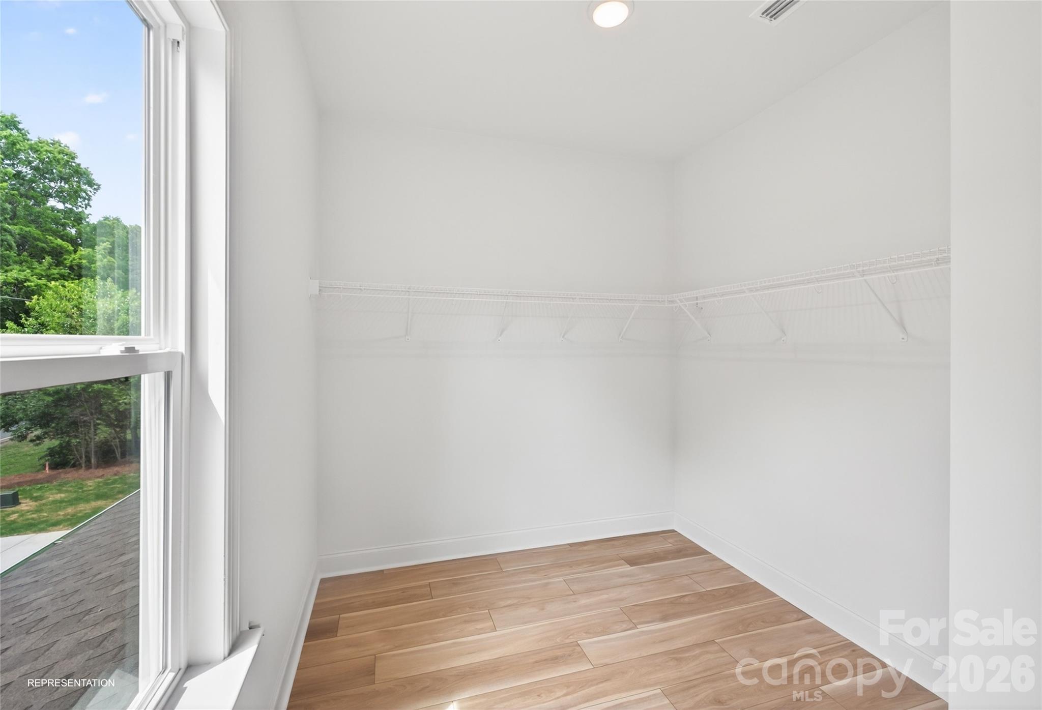 9006 Pinenoll Lane — Charlotte