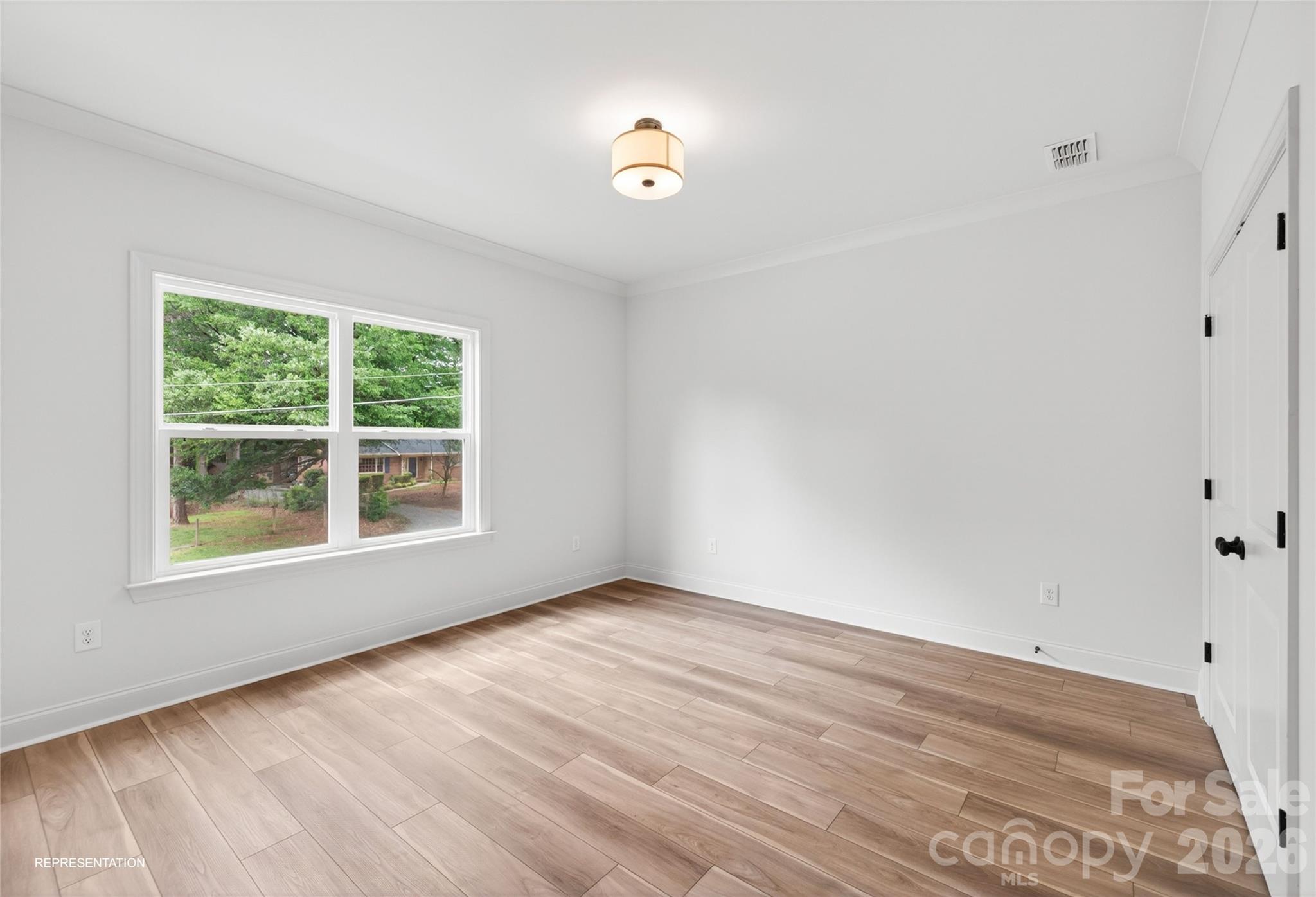 9006 Pinenoll Lane — Charlotte