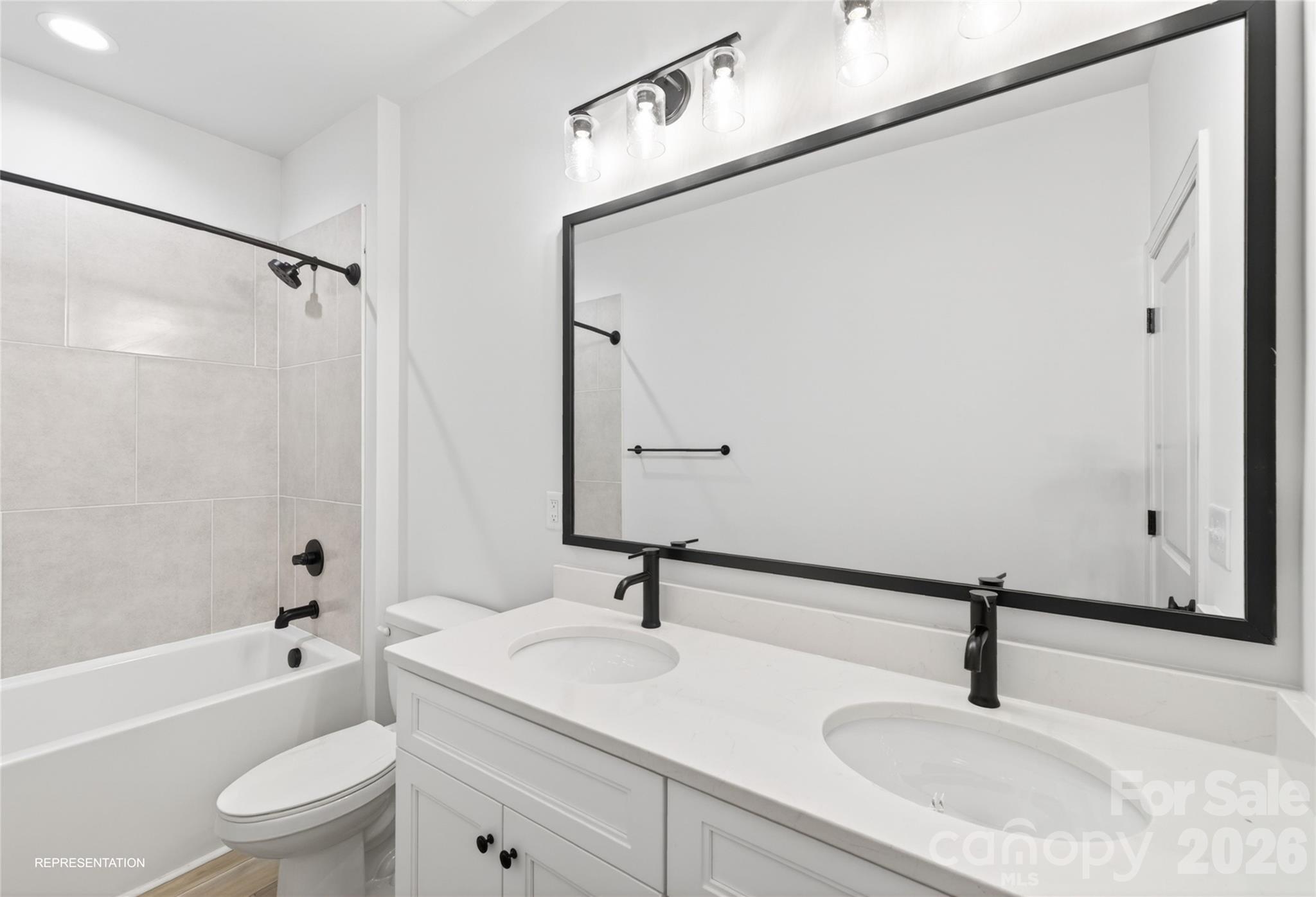 9006 Pinenoll Lane — Charlotte