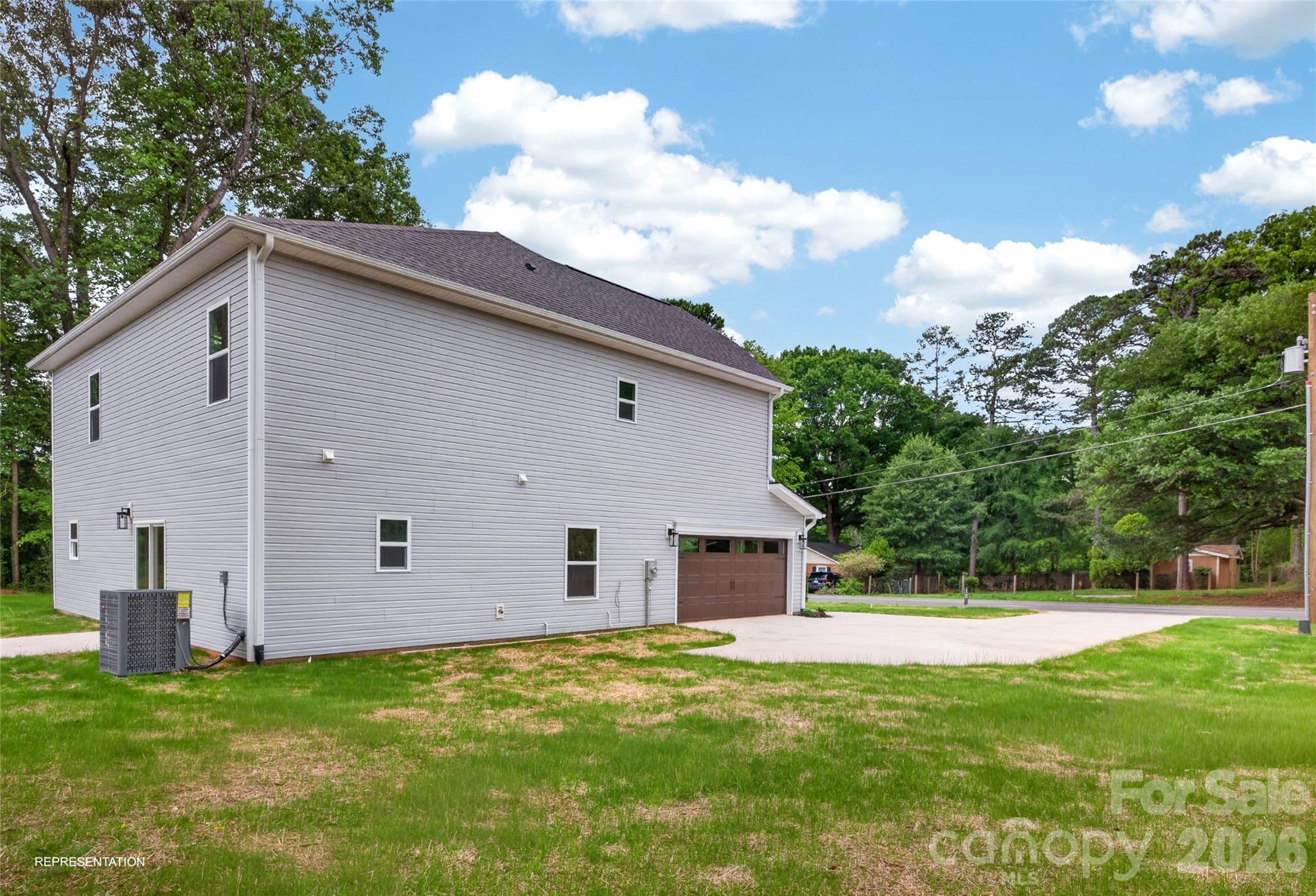 9006 Pinenoll Lane — Charlotte