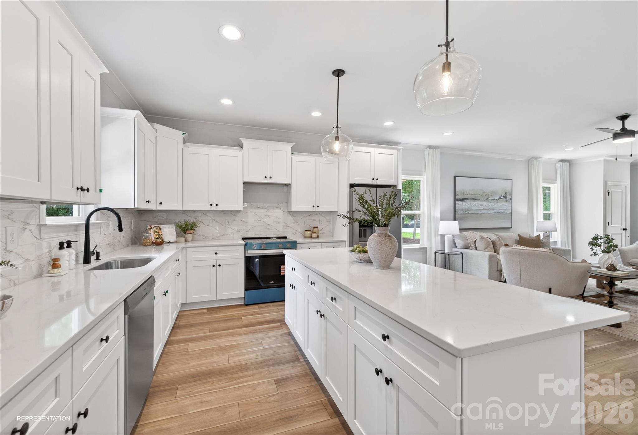 9006 Pinenoll Lane — Charlotte