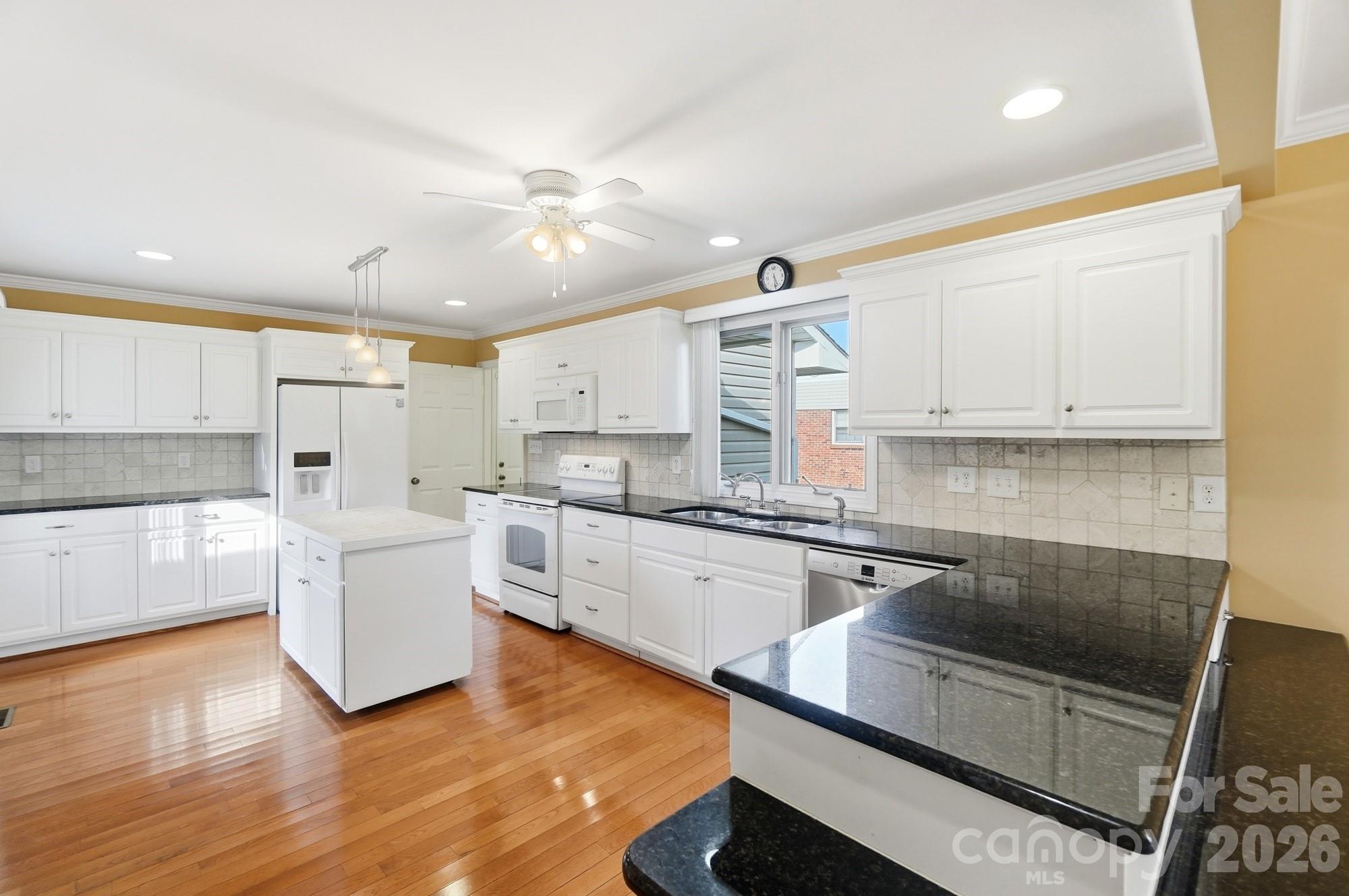 197 Park Road — Mount Holly