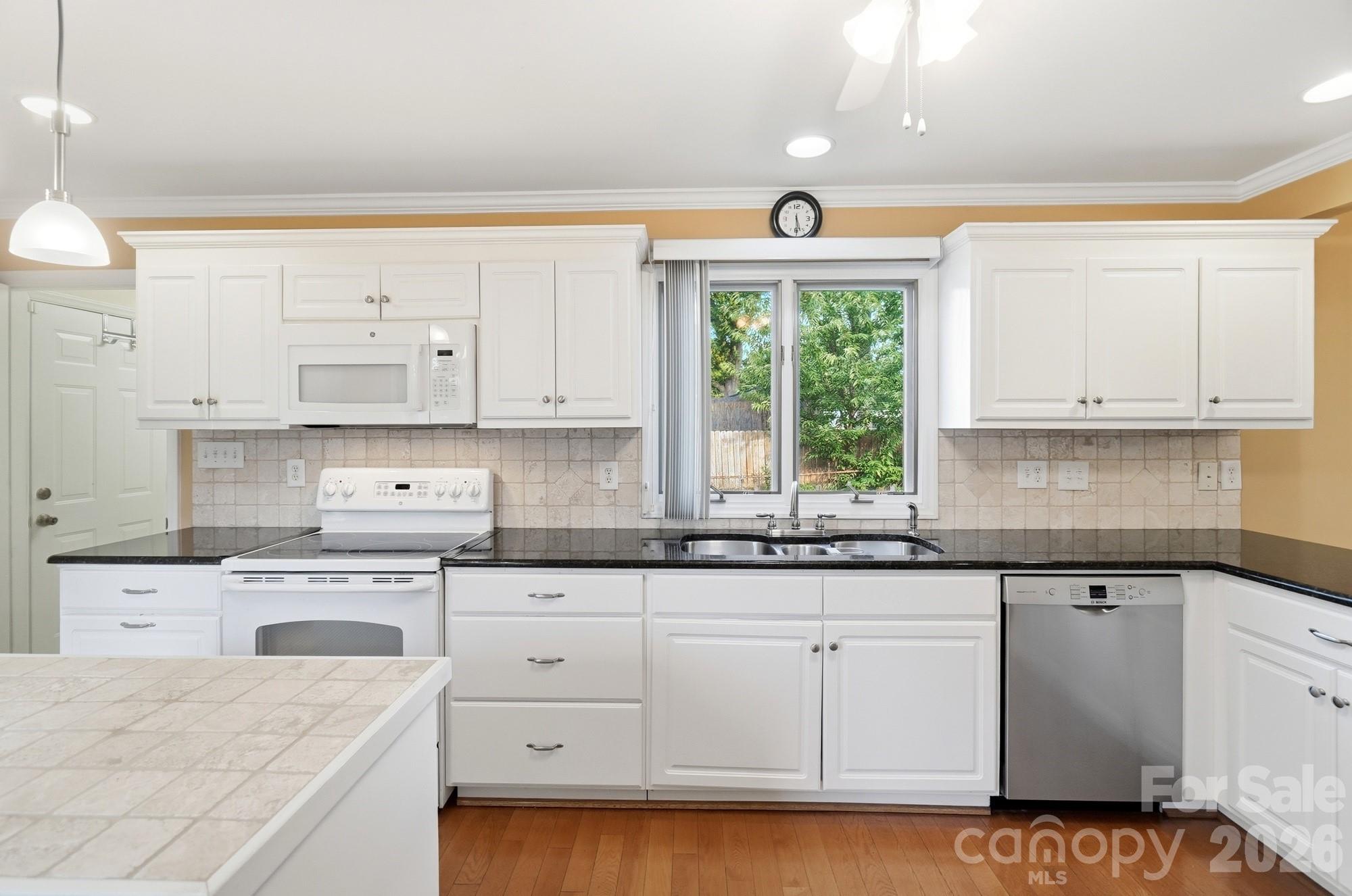 197 Park Road — Mount Holly