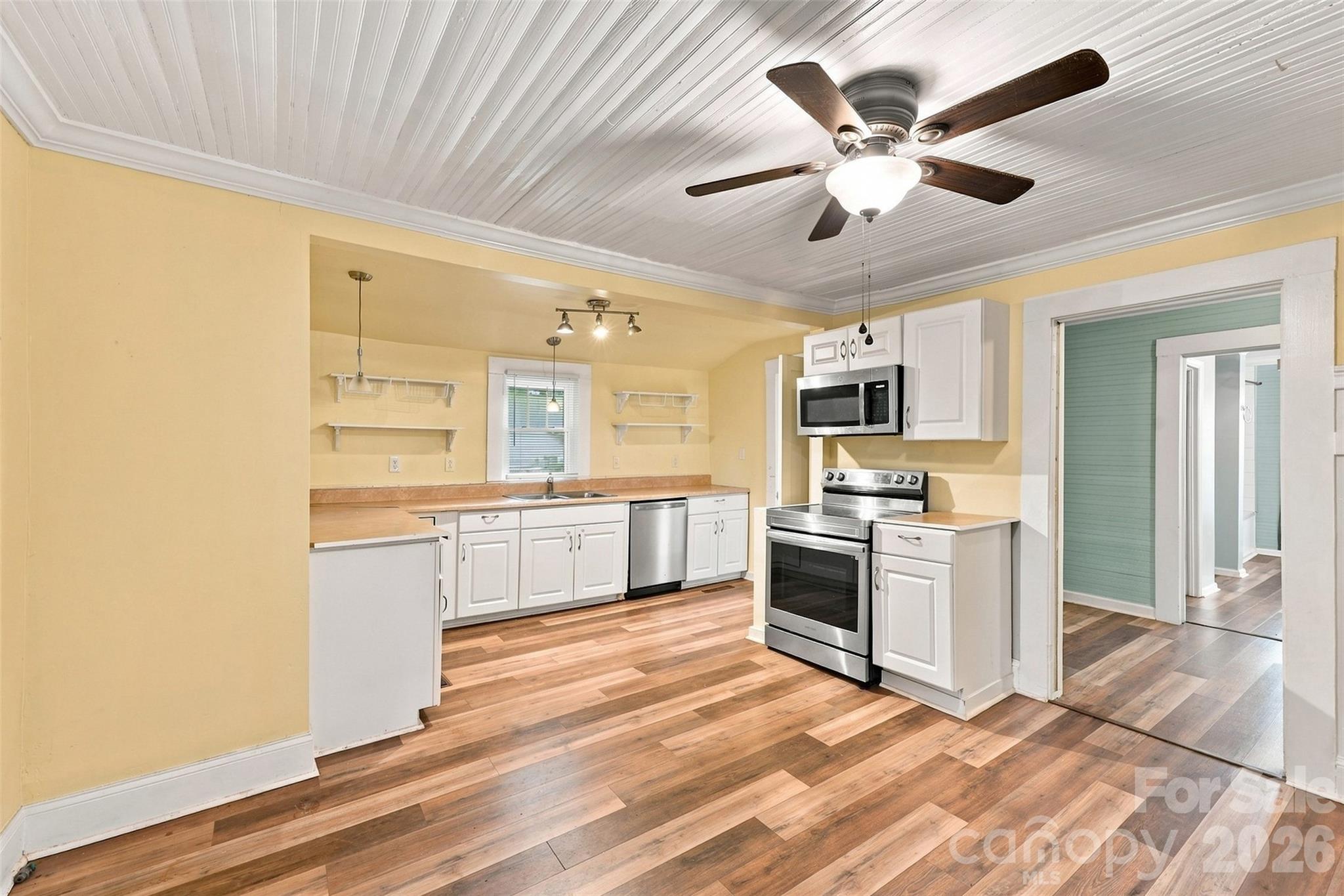 503 Shearers Road — Mooresville
