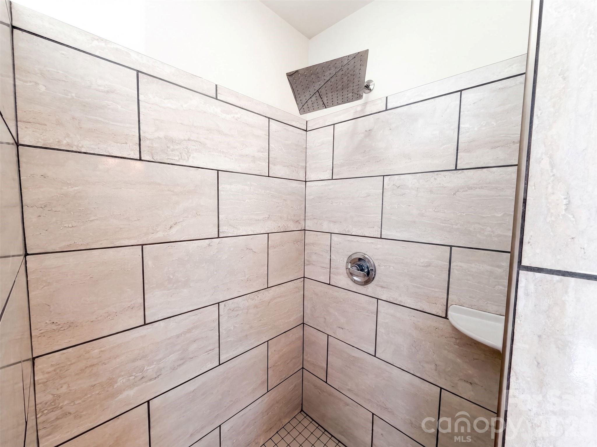 821 Pinkney Place — Stanley