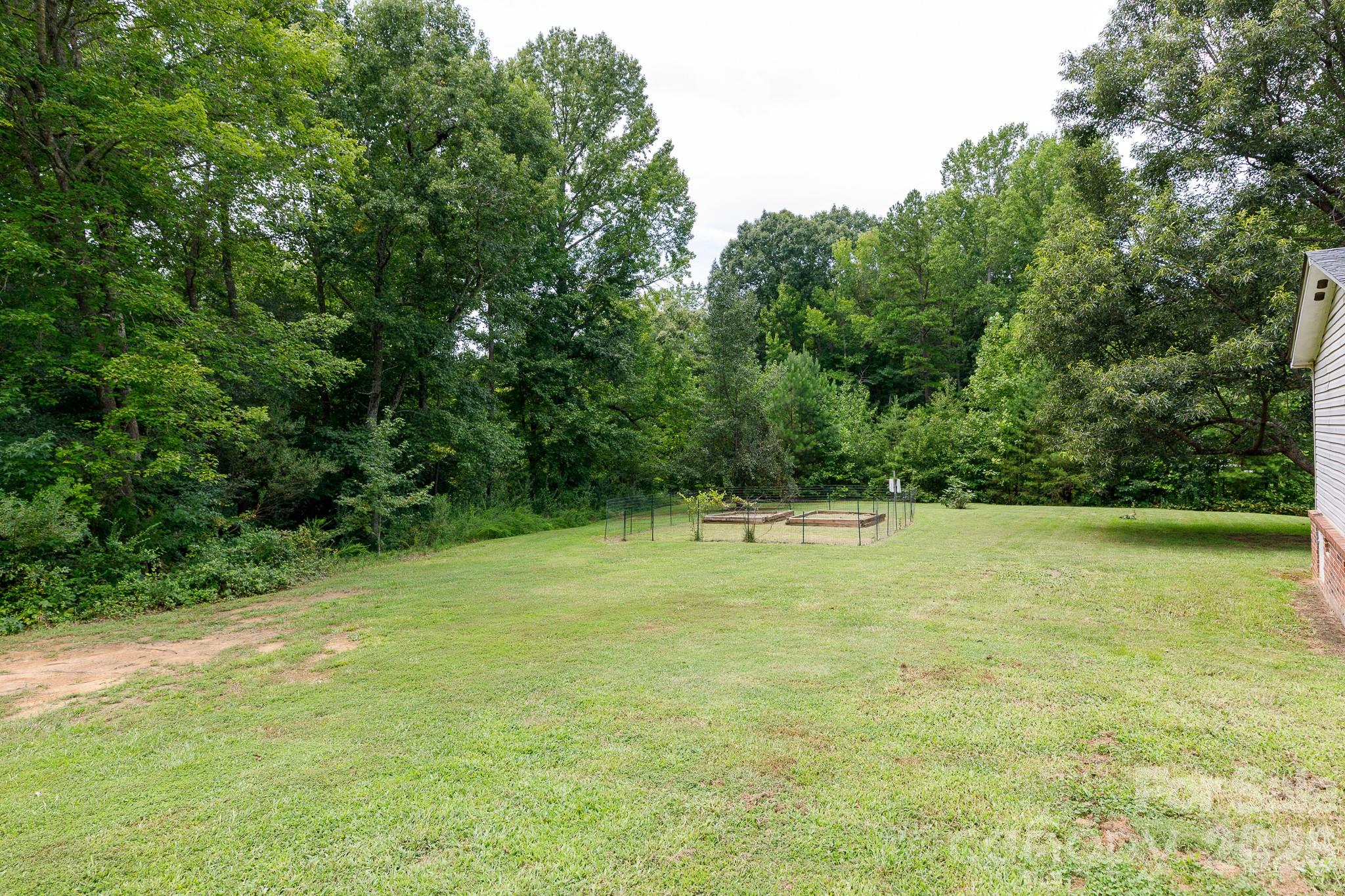 120 Creekstone Lane — York
