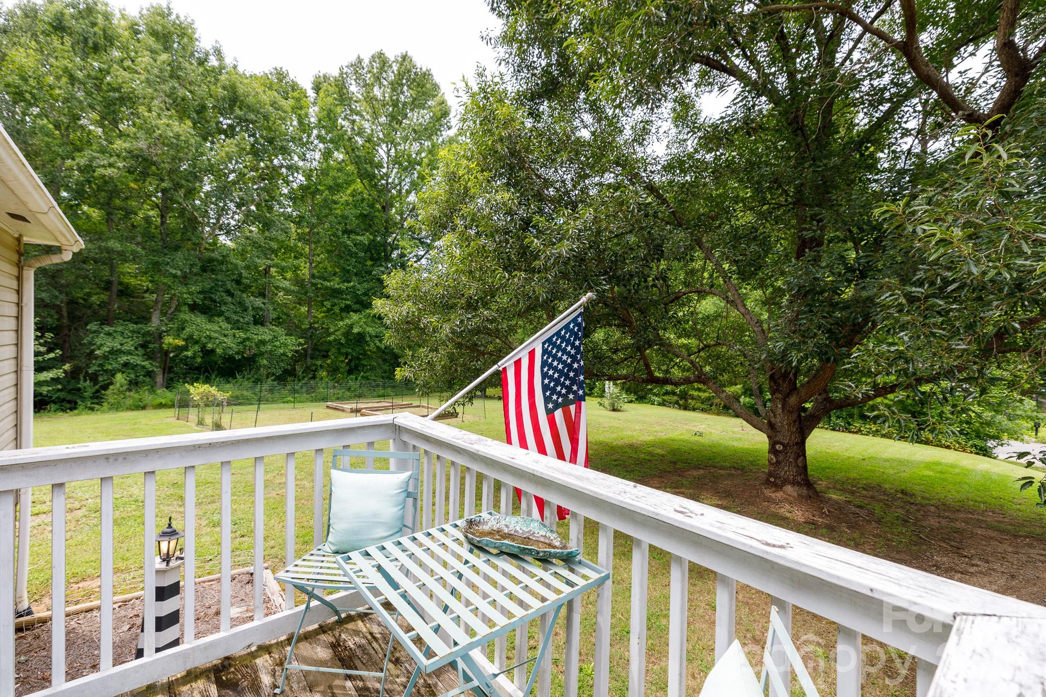 120 Creekstone Lane — York