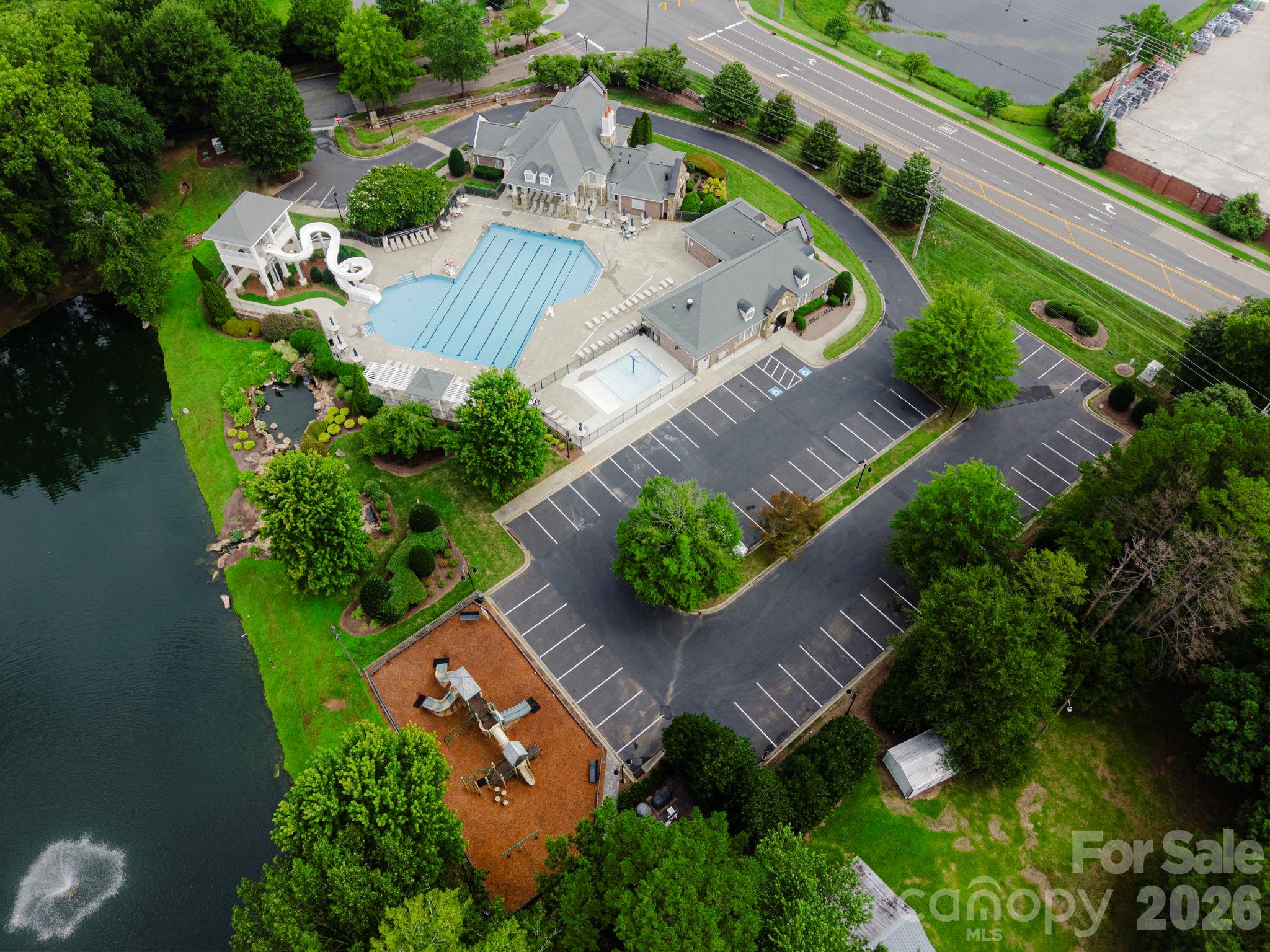 8008 Willow Branch Drive — Waxhaw