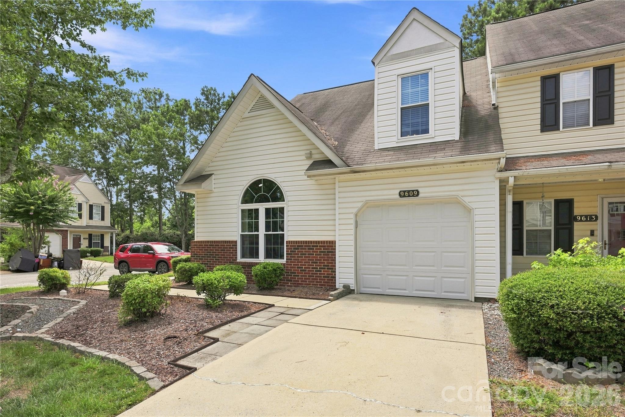 9609 Jack Russell Court — Charlotte