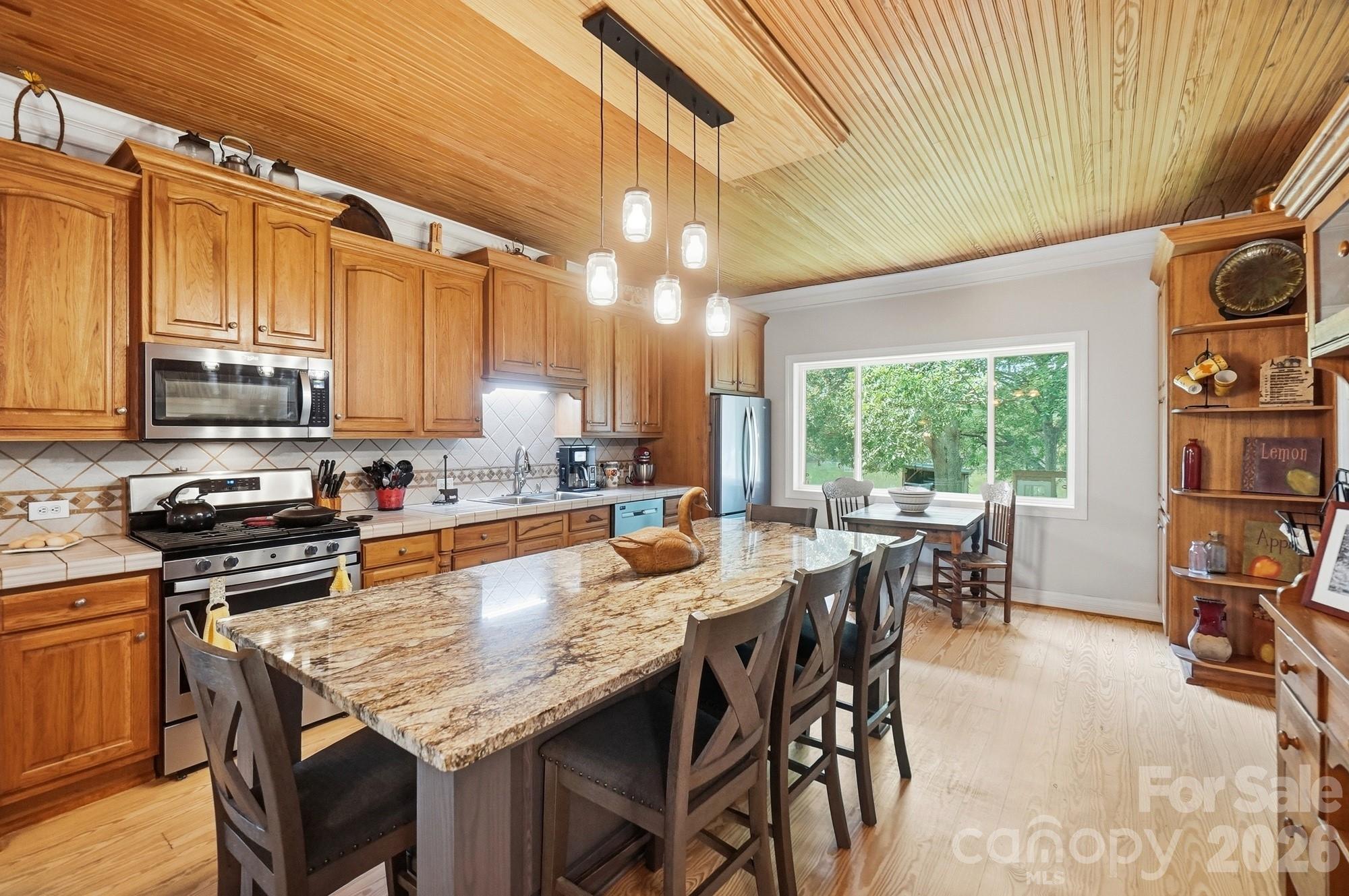 176 Meek Road — Gastonia