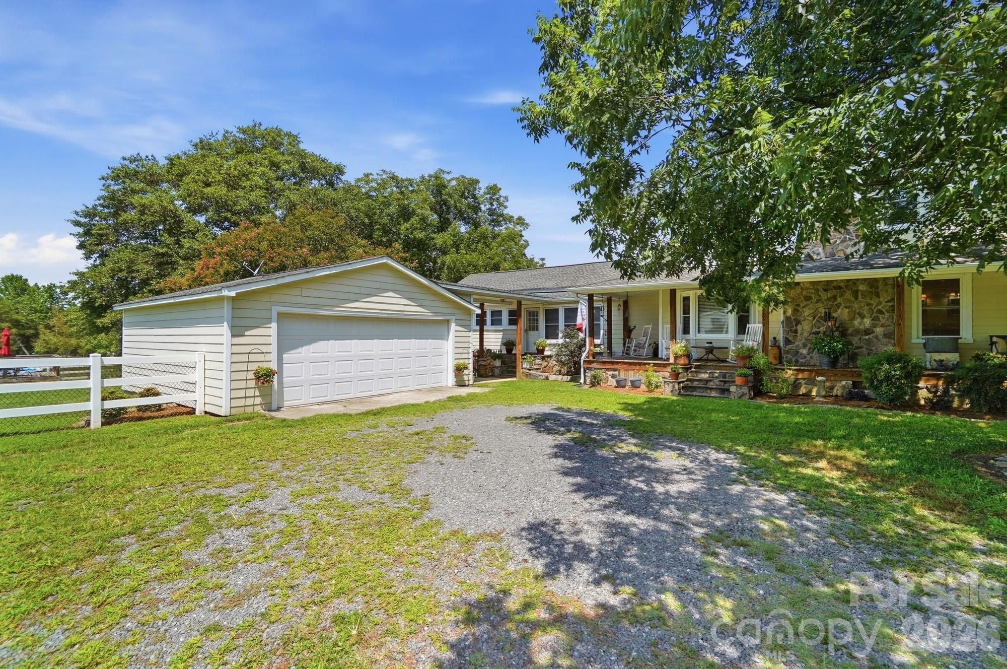 176 Meek Road — Gastonia