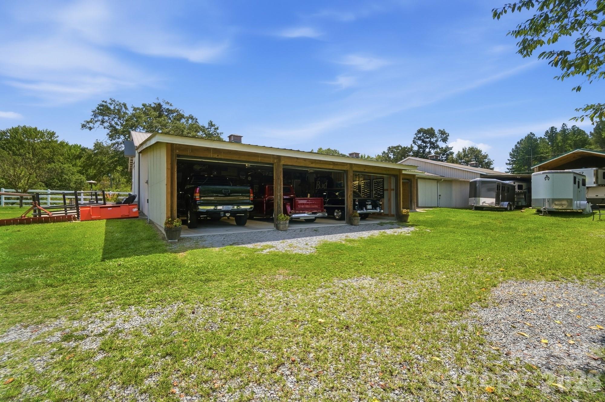 176 Meek Road — Gastonia