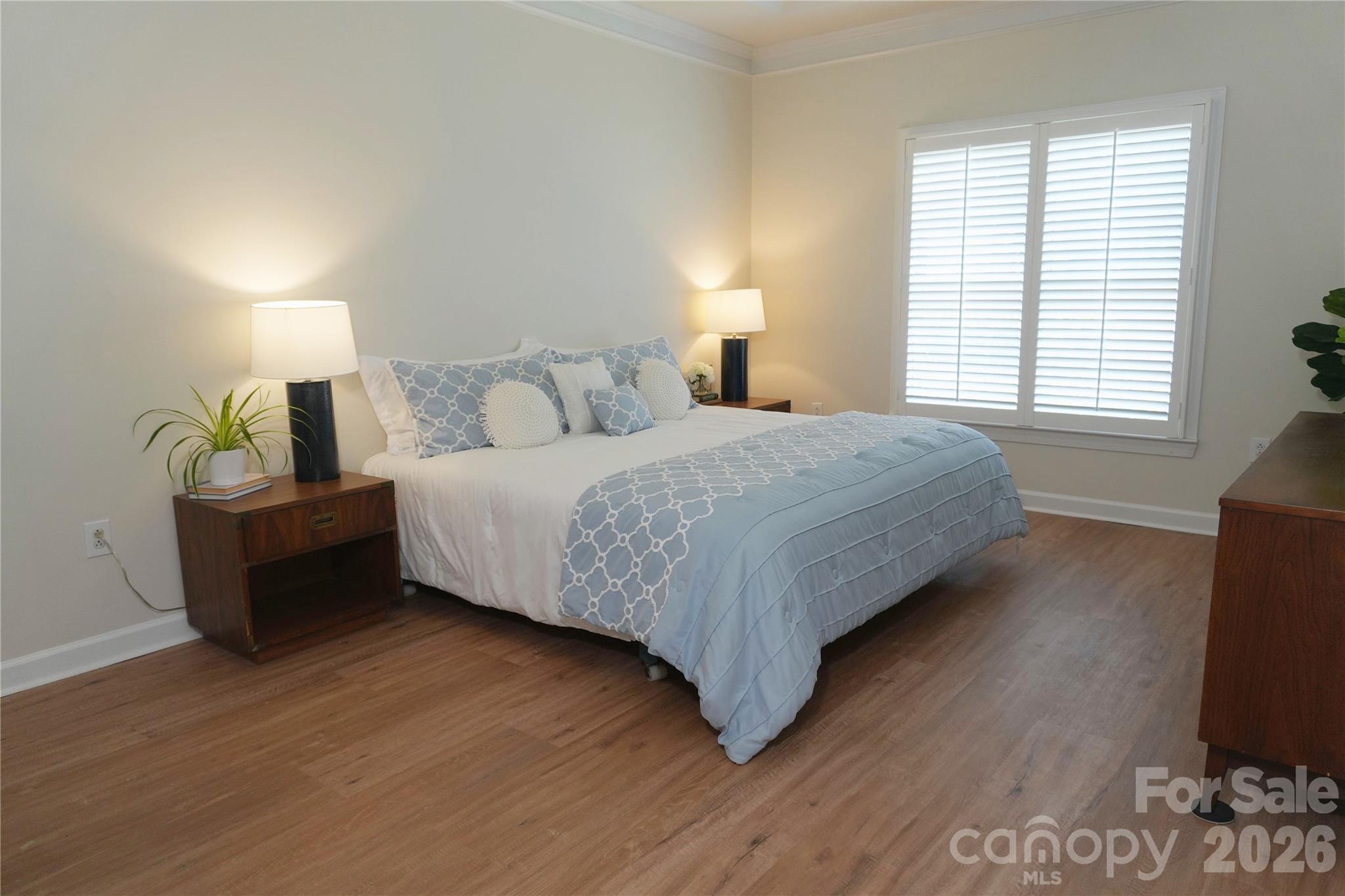 9920 Park Willow Drive — Charlotte