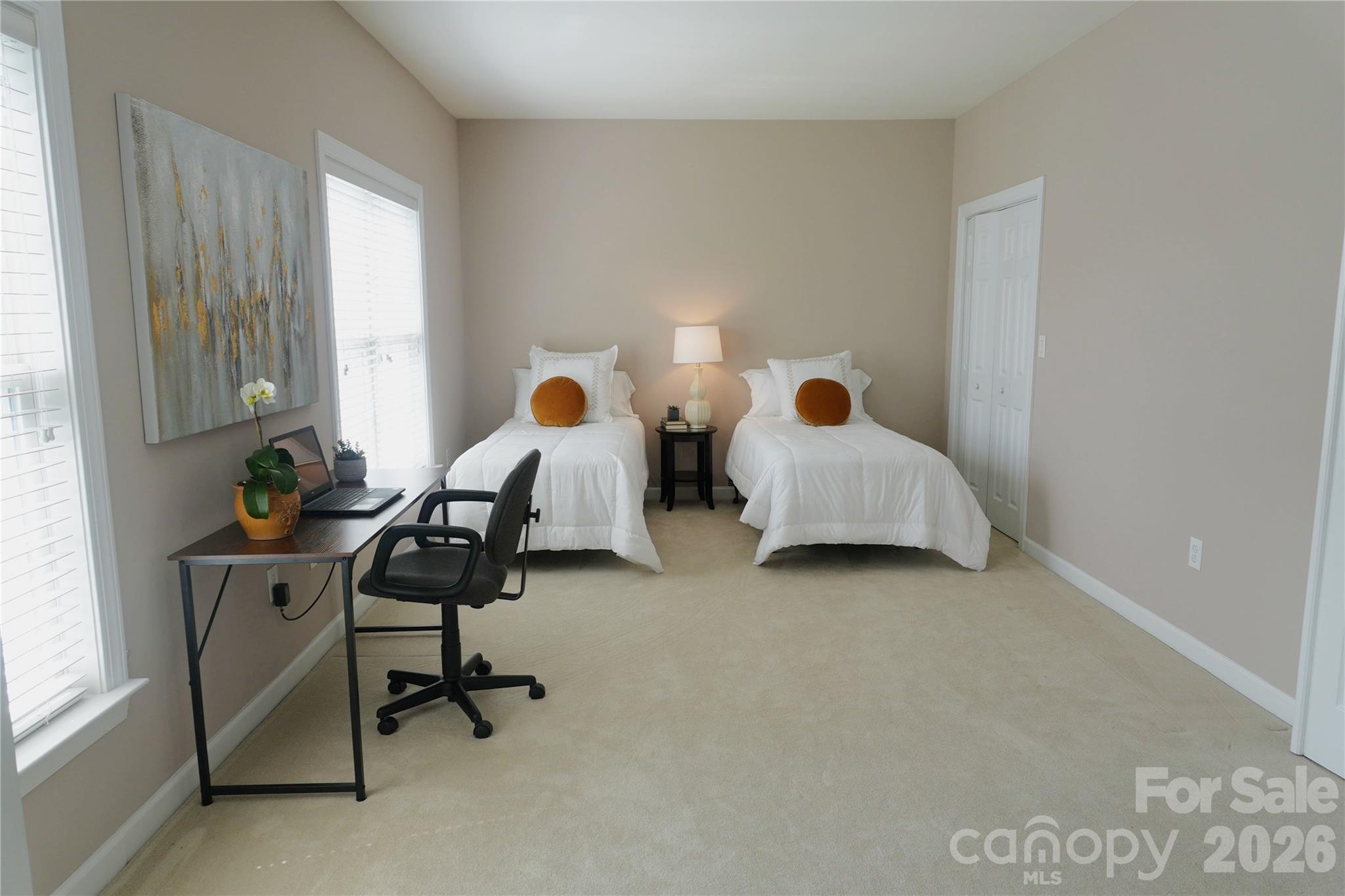 9920 Park Willow Drive — Charlotte