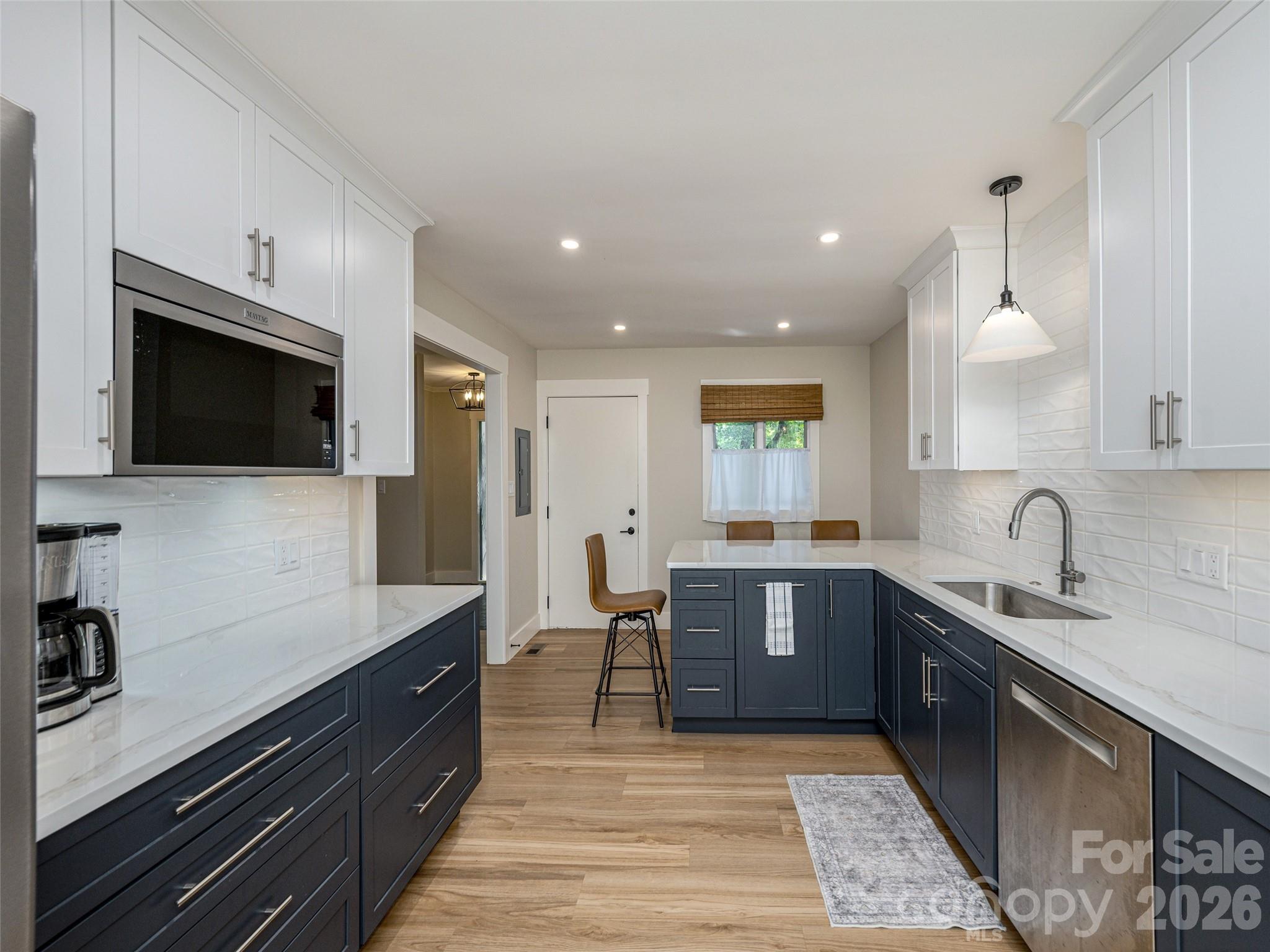 433 Crowfields Drive — Asheville